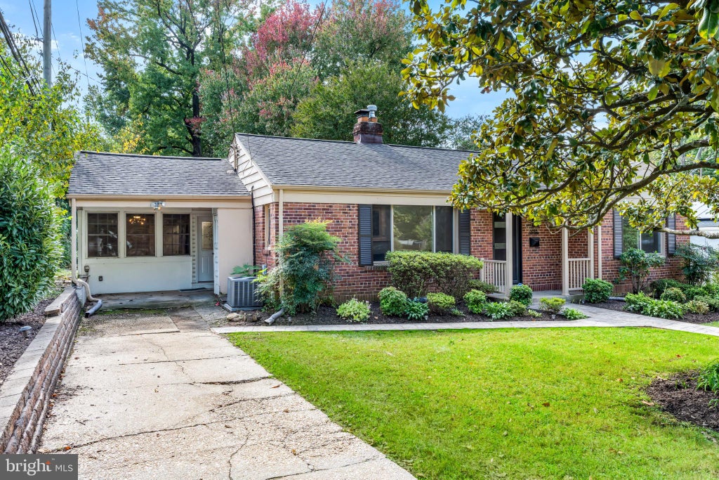 Photo of 6015 Forest Road, CHEVERLY, MD 20784 (MLS # MDPG2222668)