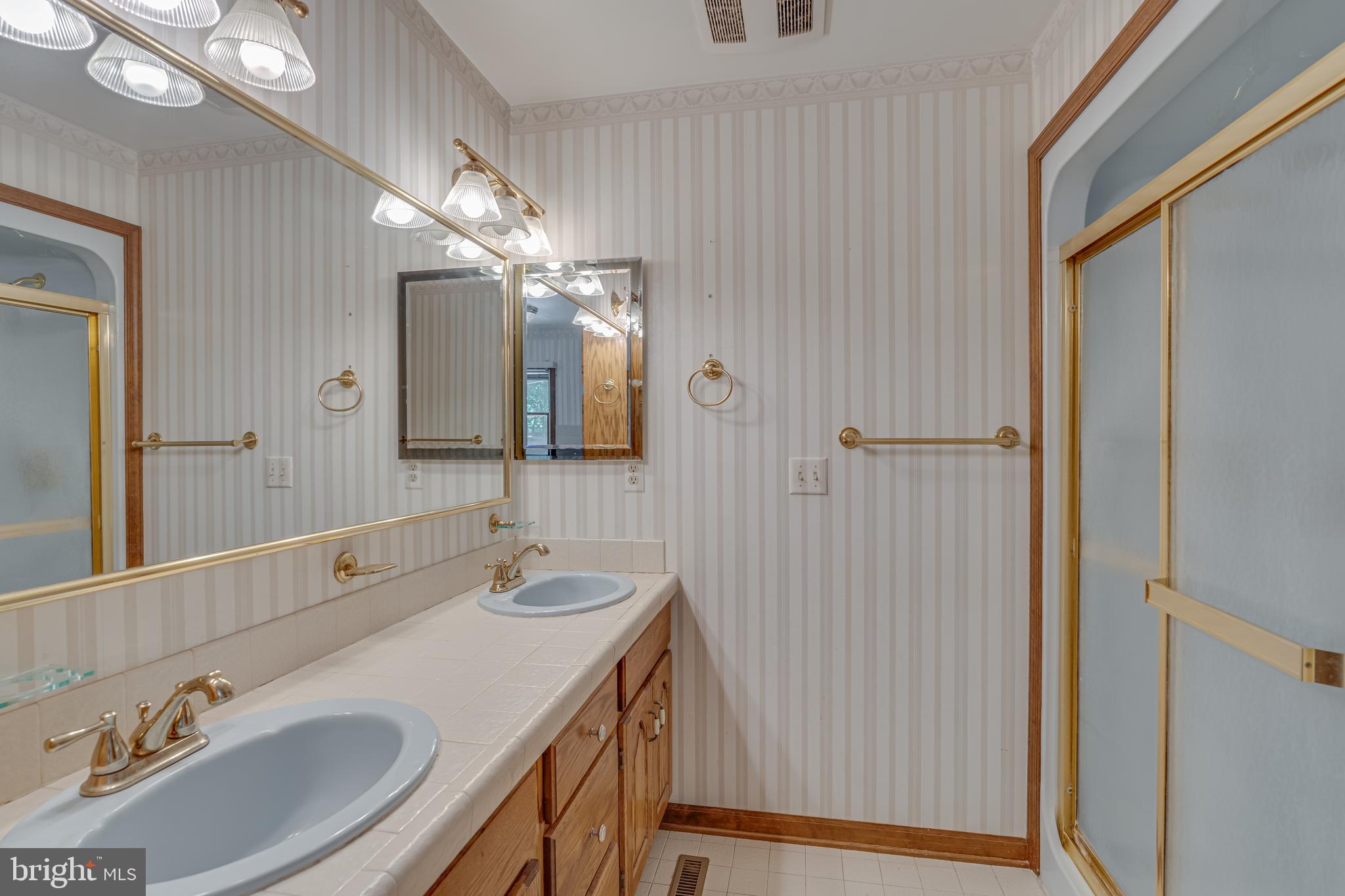 SHEPHERD WOOD - Residential