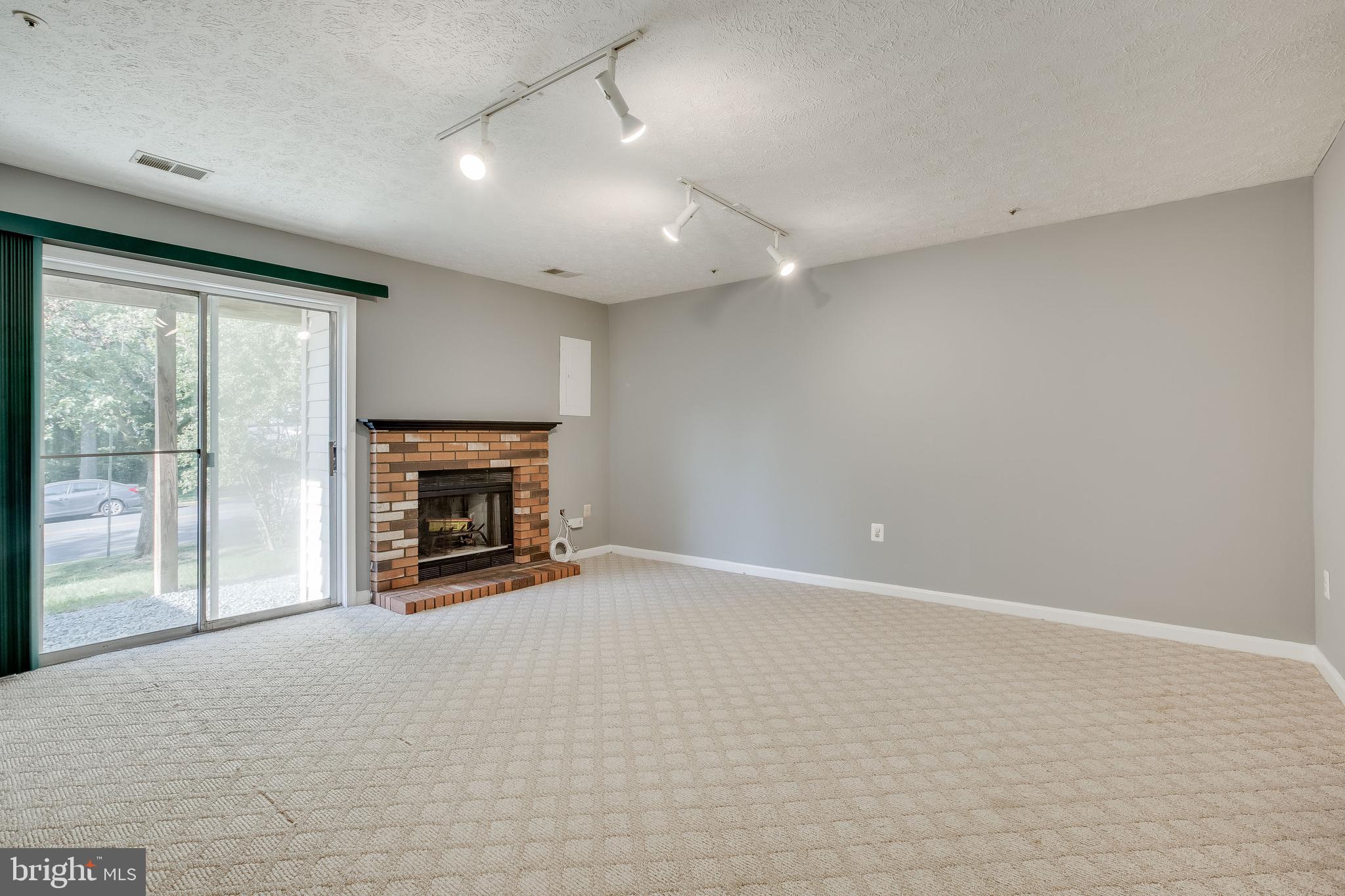 GLEN ORA PLAT FIFTEEN - Residential