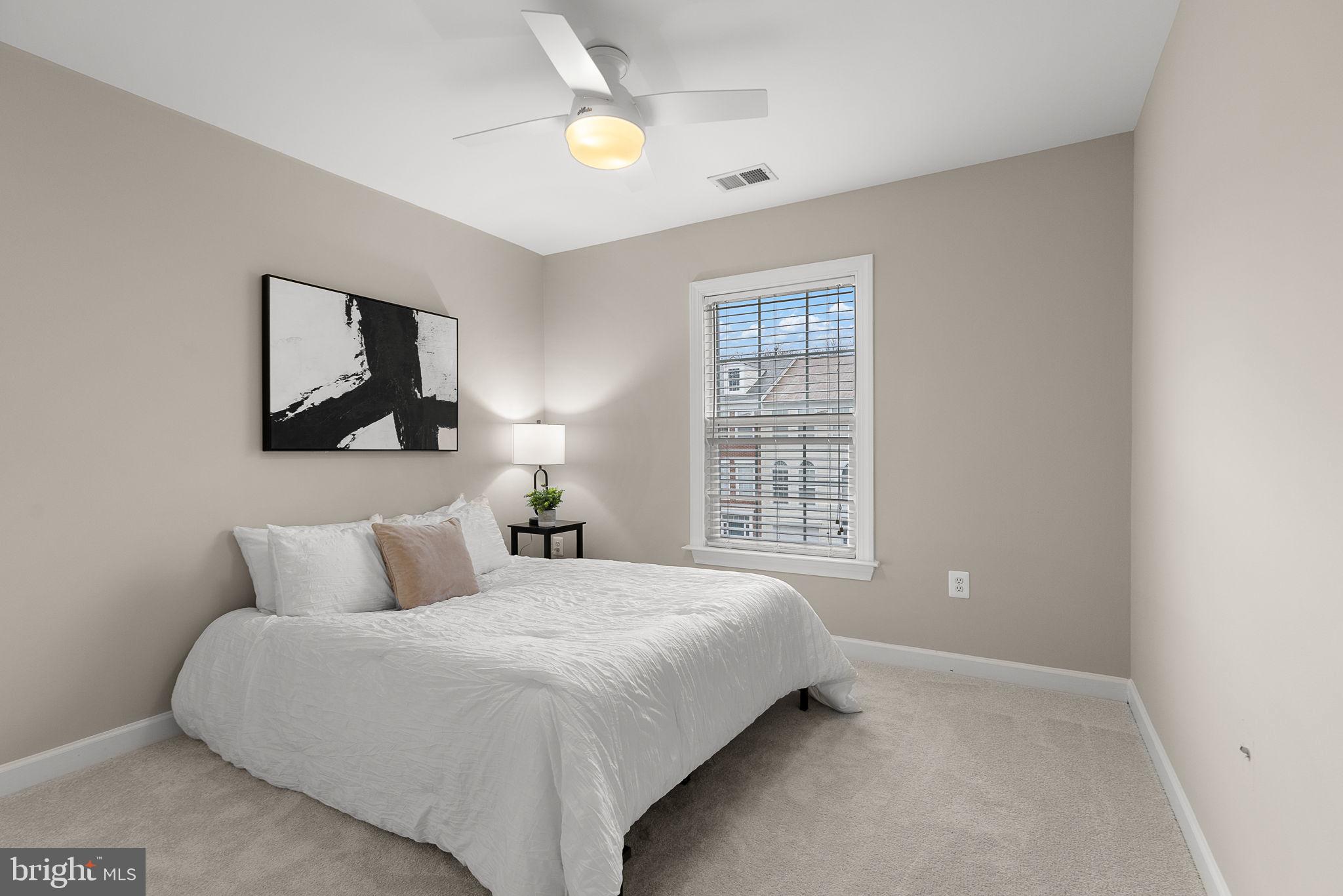 RIVERSIDE STATION - Residential