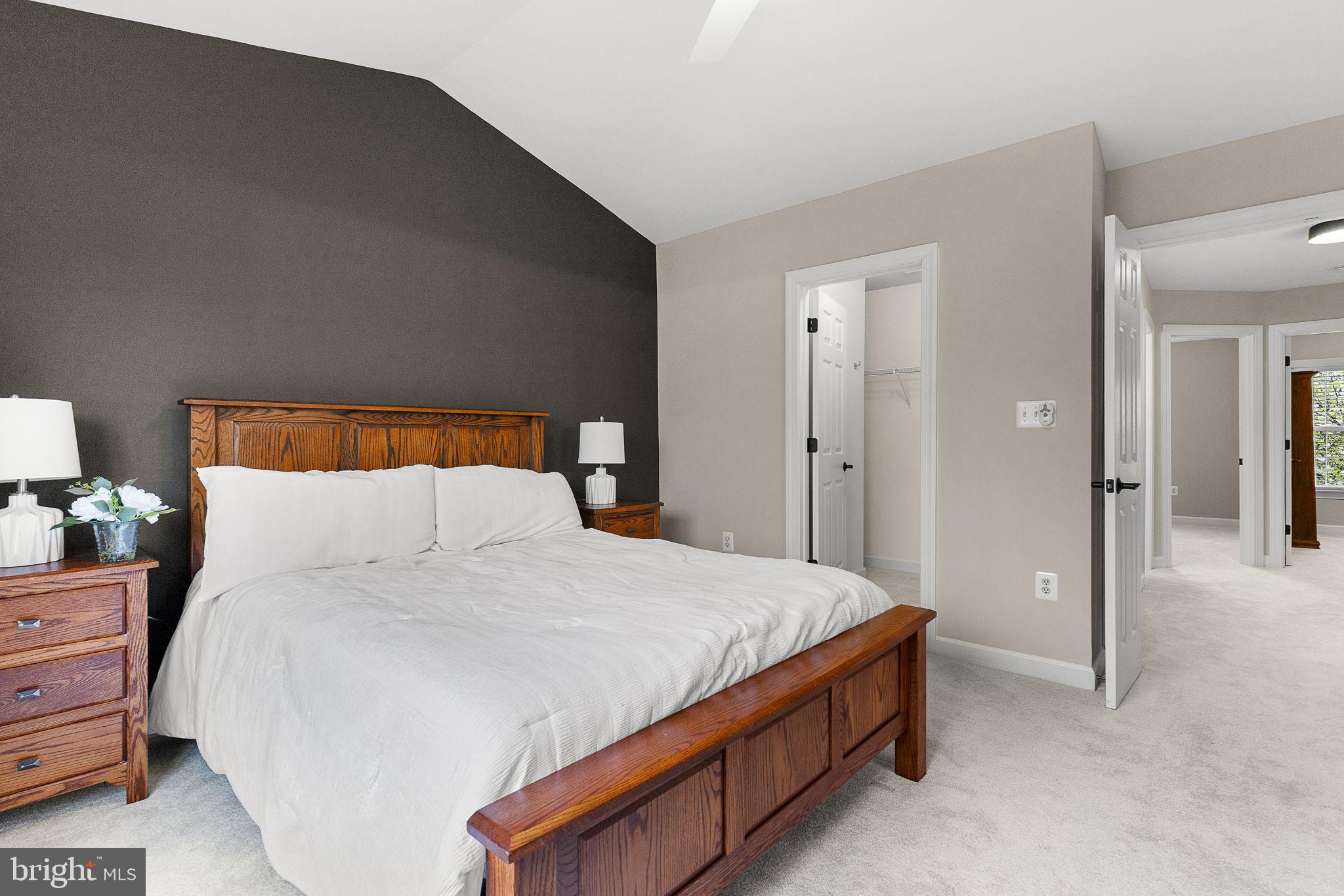 RIVERSIDE STATION - Residential