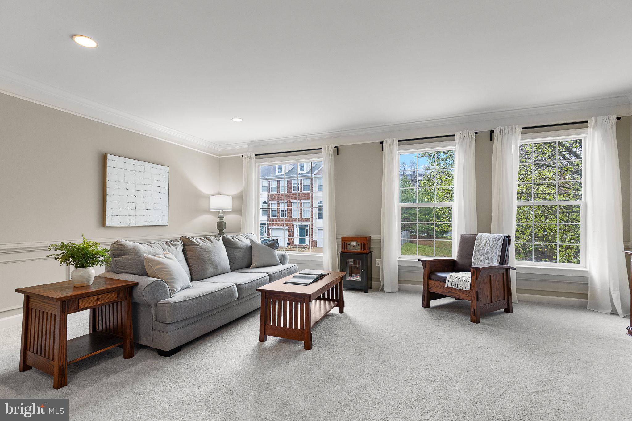 RIVERSIDE STATION - Residential