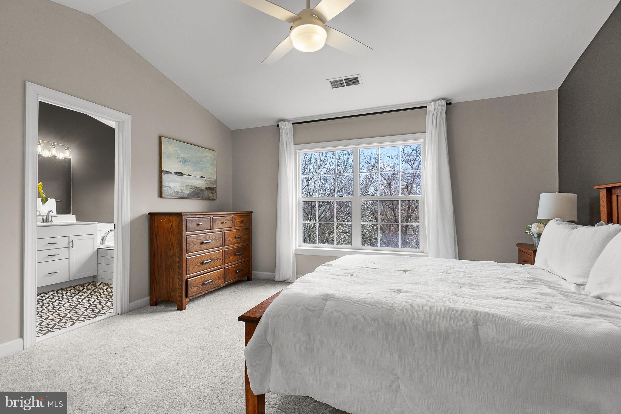 RIVERSIDE STATION - Residential