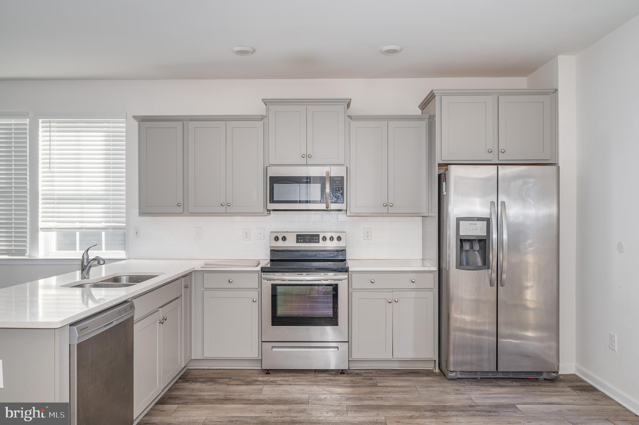 BERKELEY RIDGE - Residential