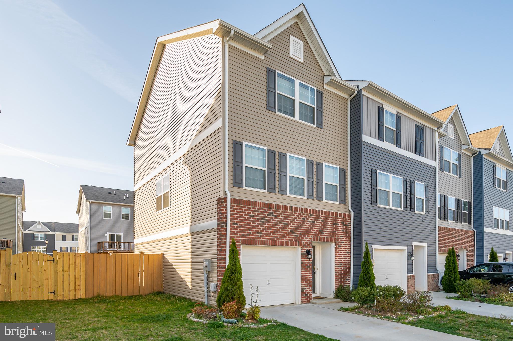 BERKELEY RIDGE - Residential