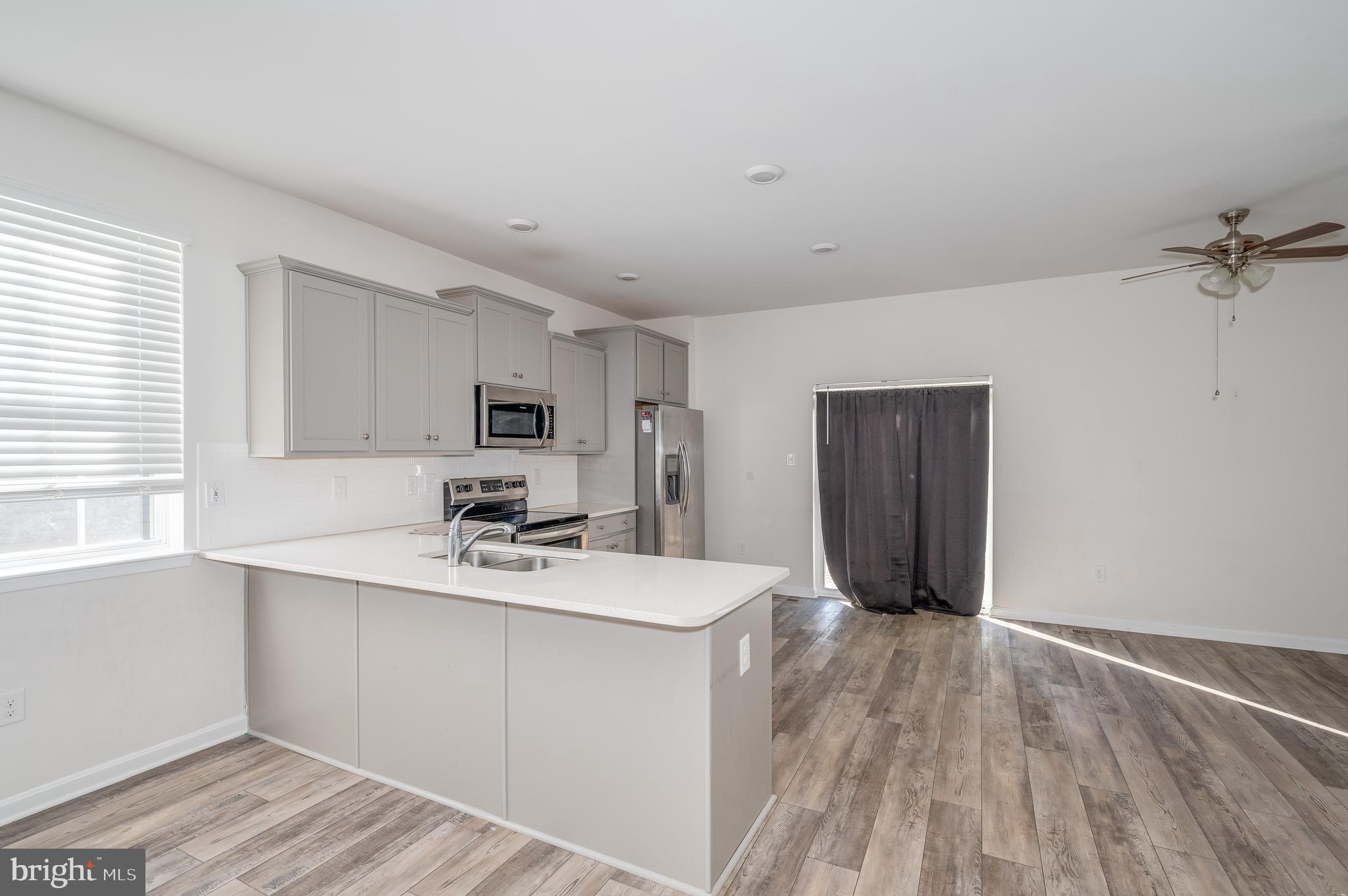 BERKELEY RIDGE - Residential