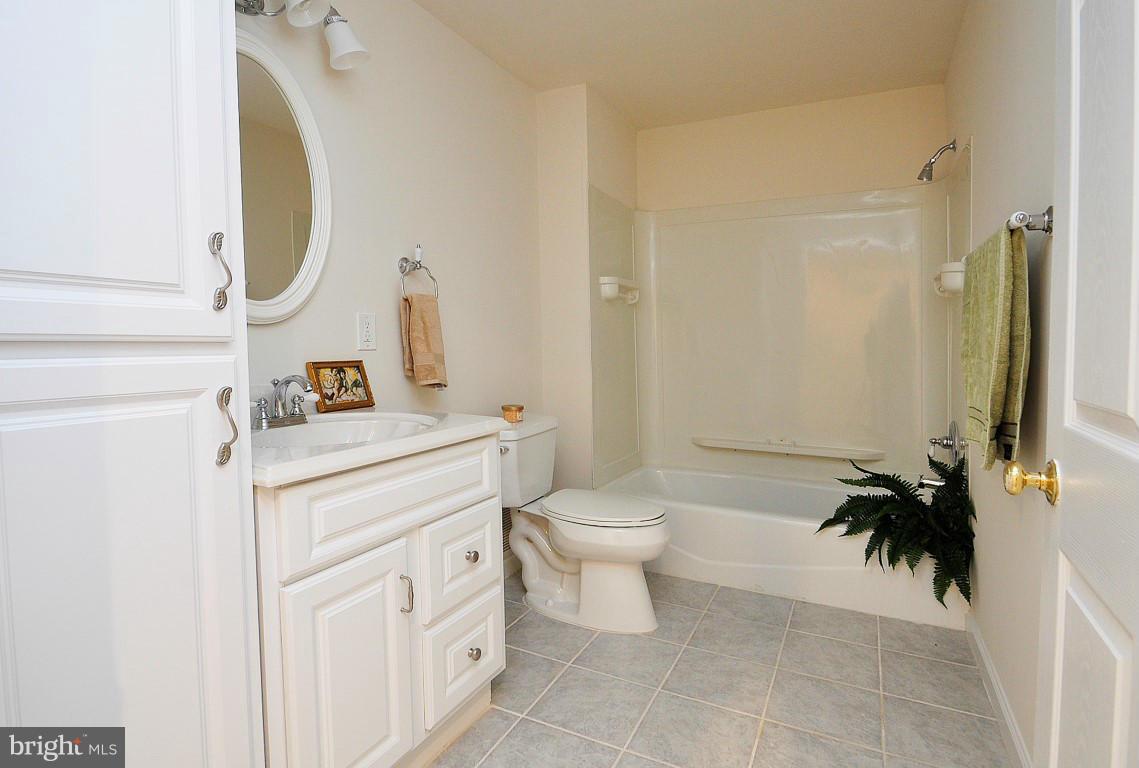 QUAIL HOLLOW - Residential