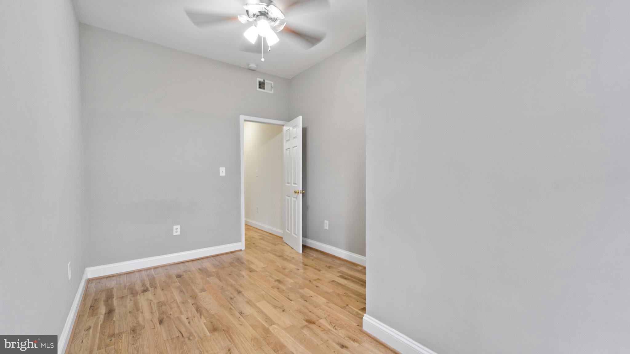 BARCLAY - Residential