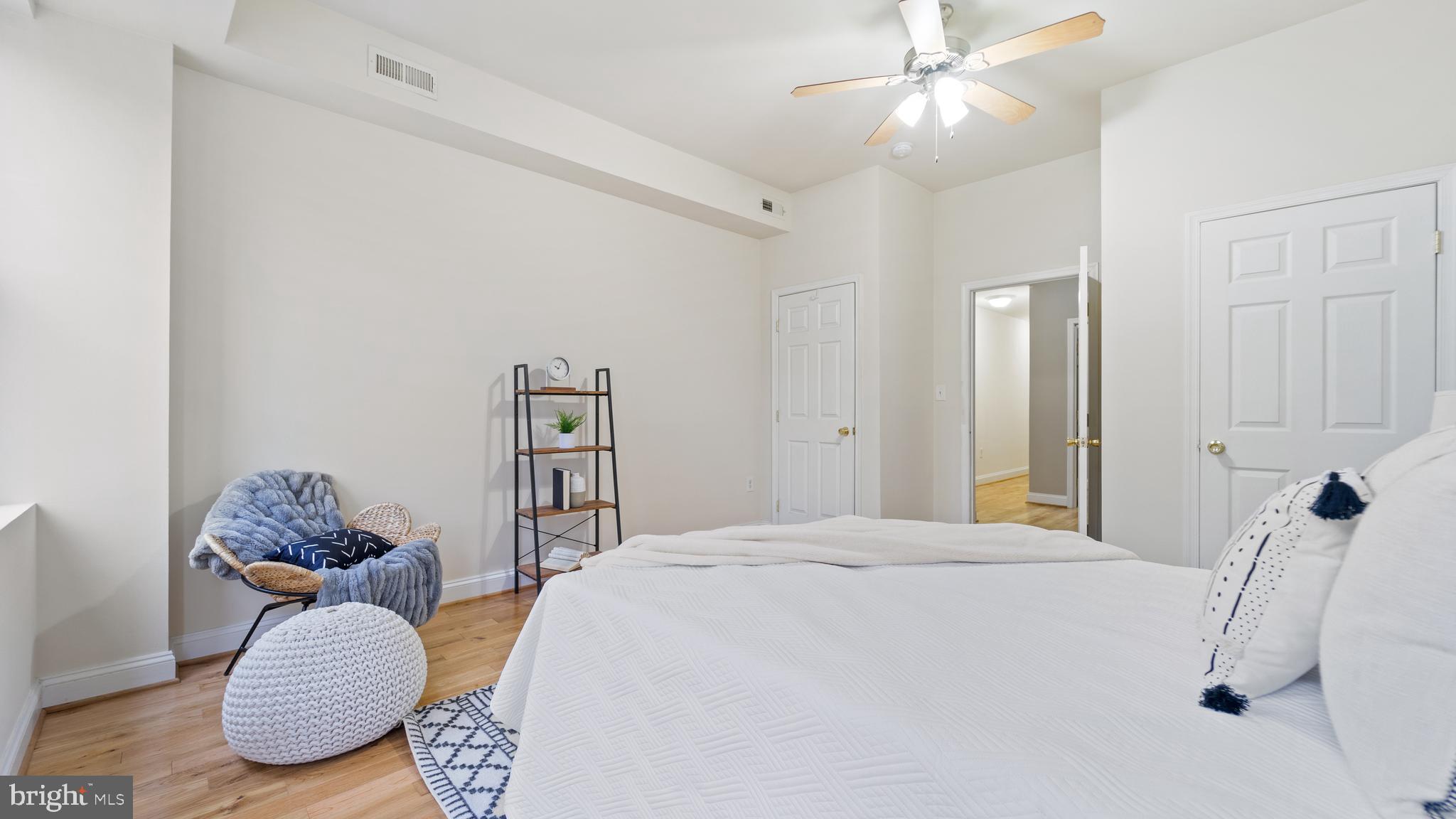 BARCLAY - Residential