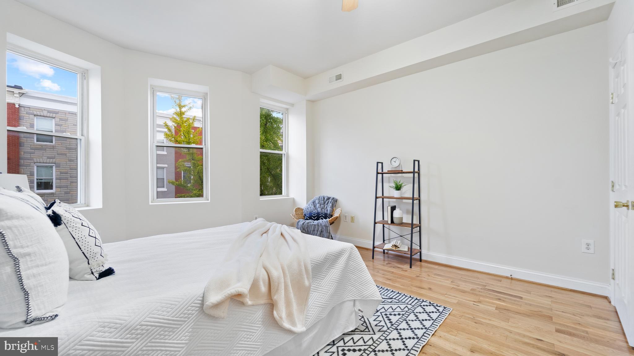 BARCLAY - Residential