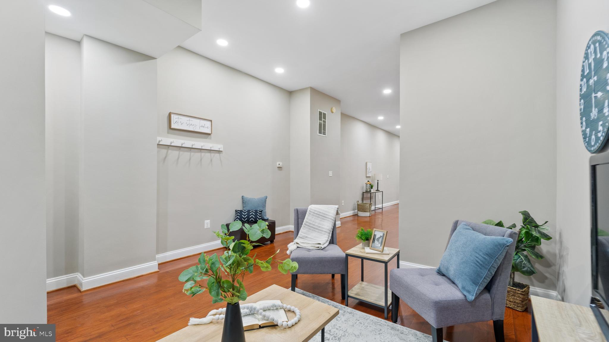 BARCLAY - Residential