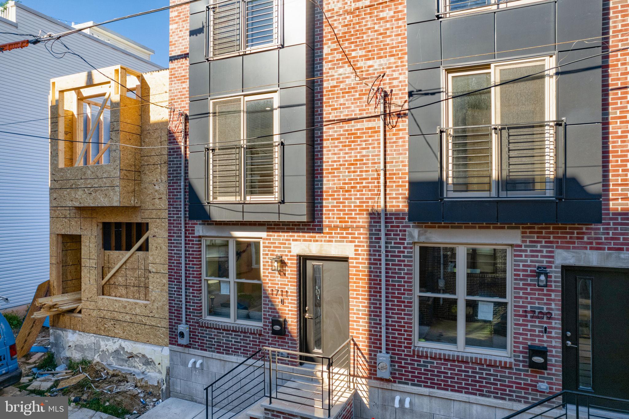 FRANCISVILLE - Residential