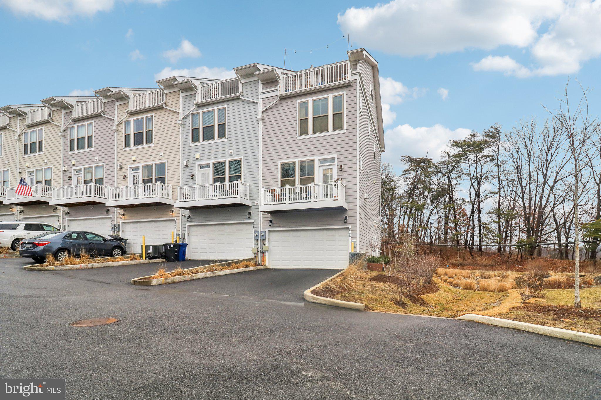 TOWNES AT SOUTH GLEBE - Residential