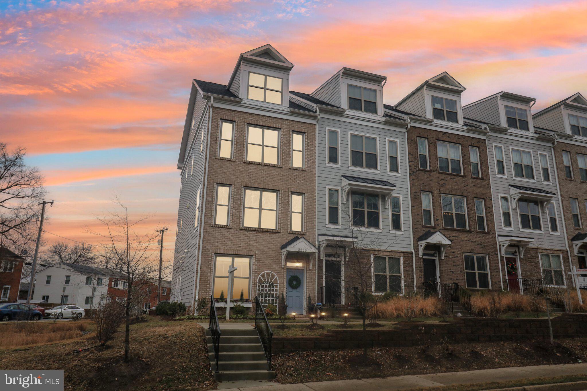 TOWNES AT SOUTH GLEBE - Residential