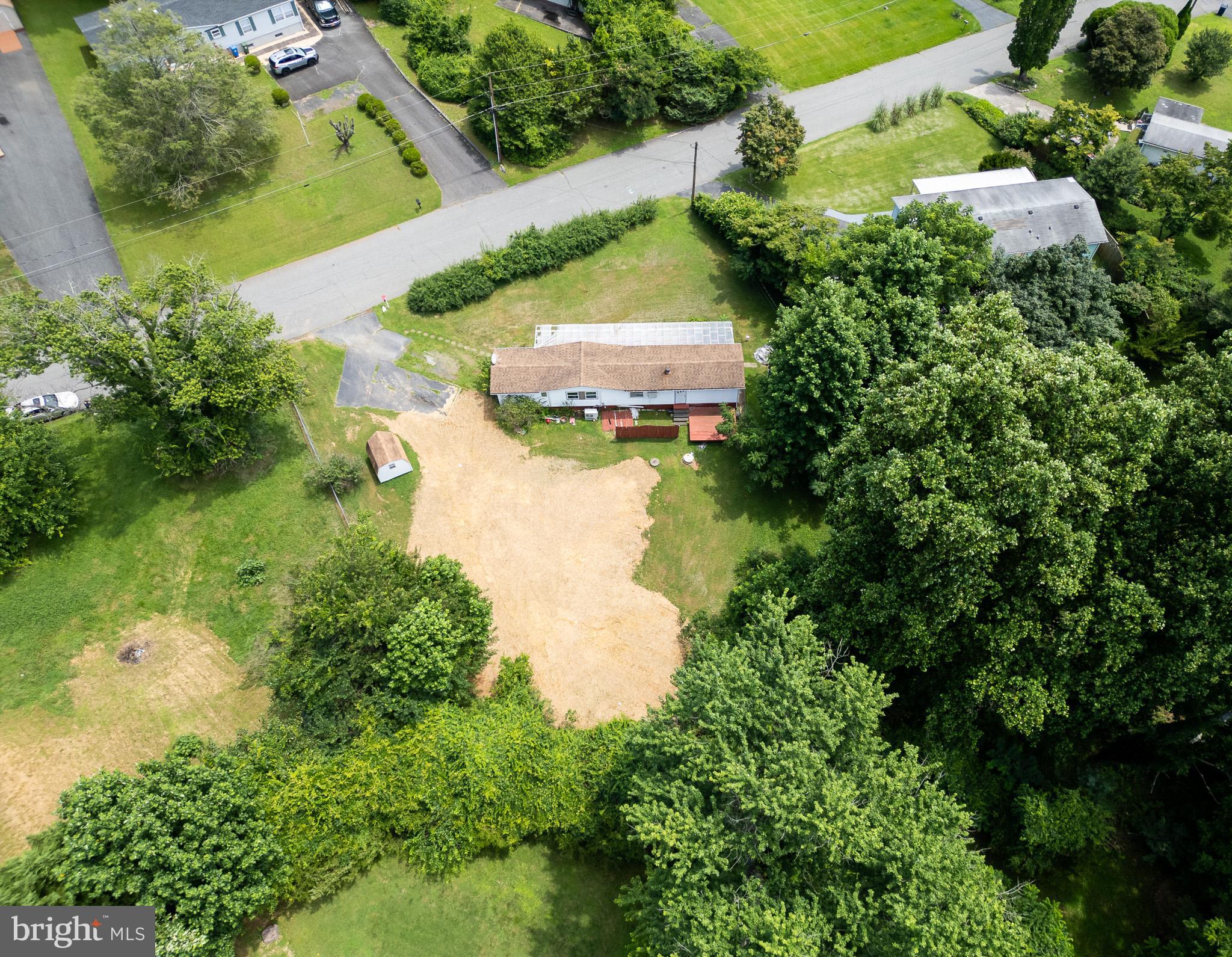 2111 NORTHRIDGE DRIVE