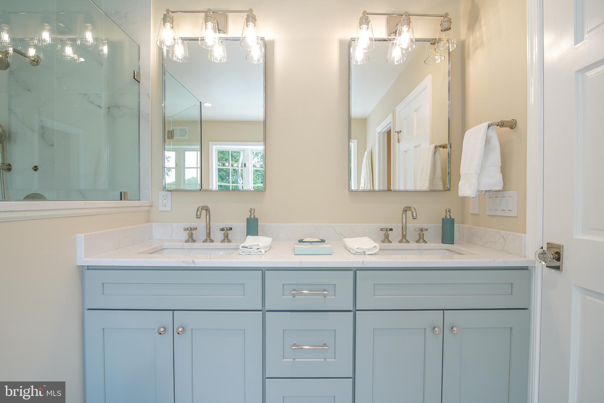 LAKEVALE ESTATES - Residential