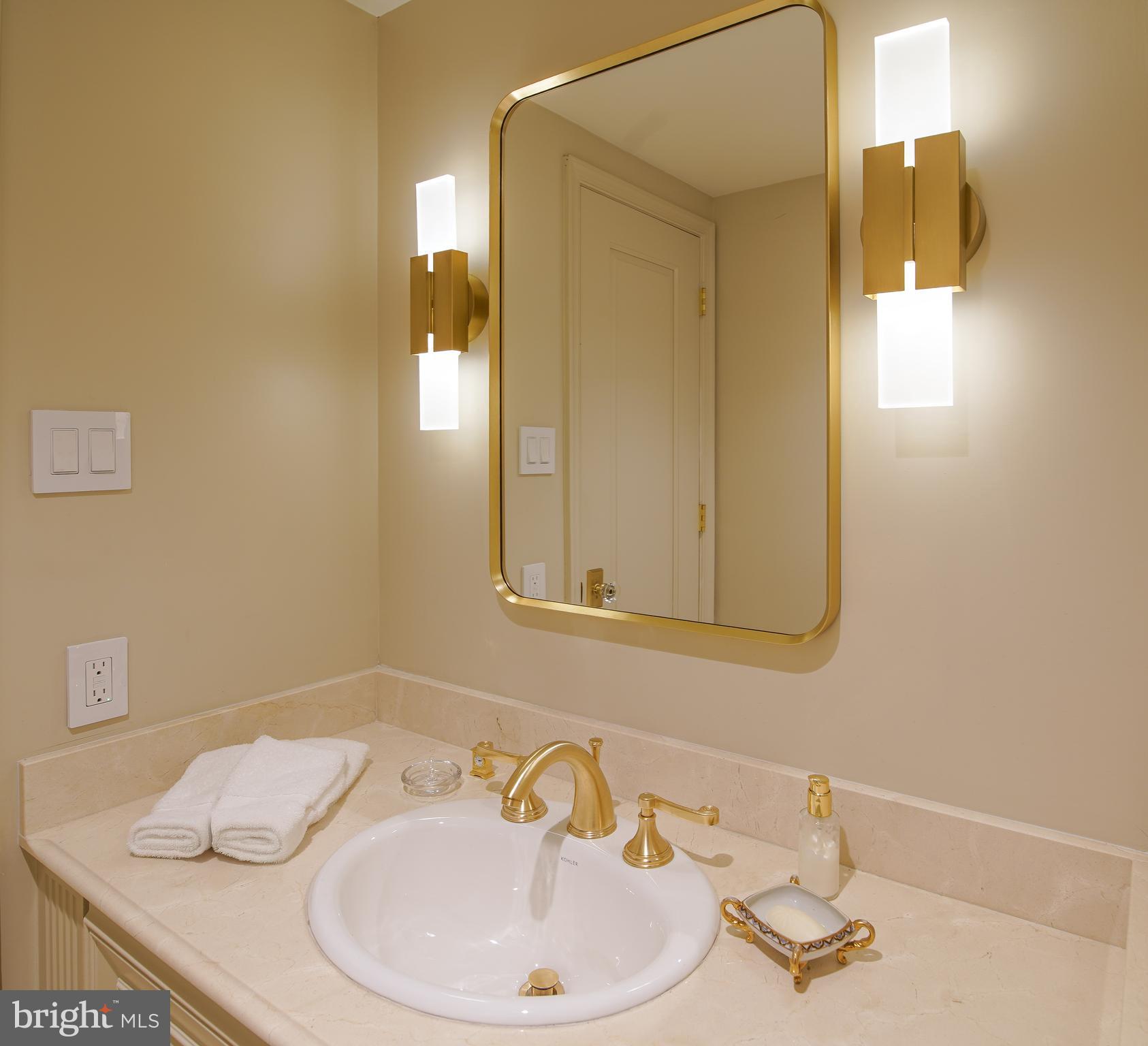 LAKEVALE ESTATES - Residential