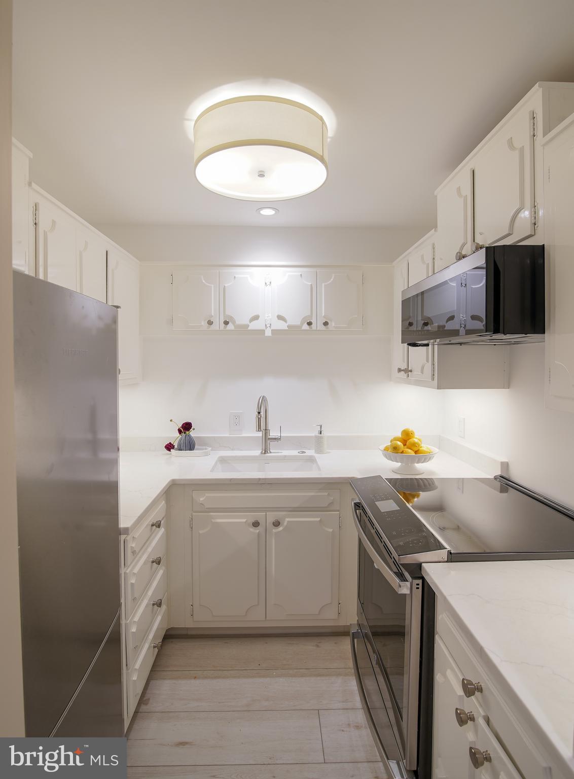 LAKEVALE ESTATES - Residential