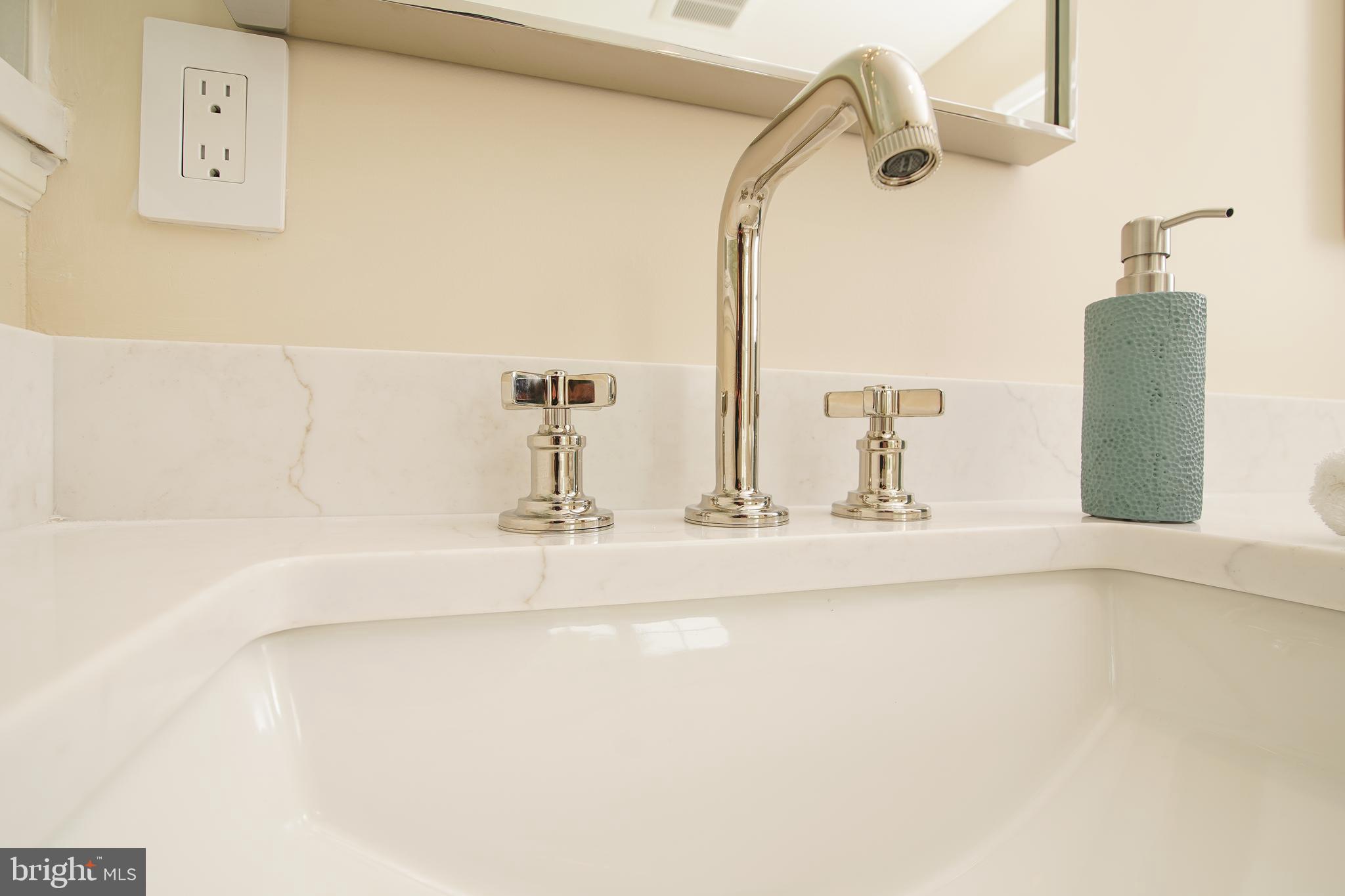 LAKEVALE ESTATES - Residential