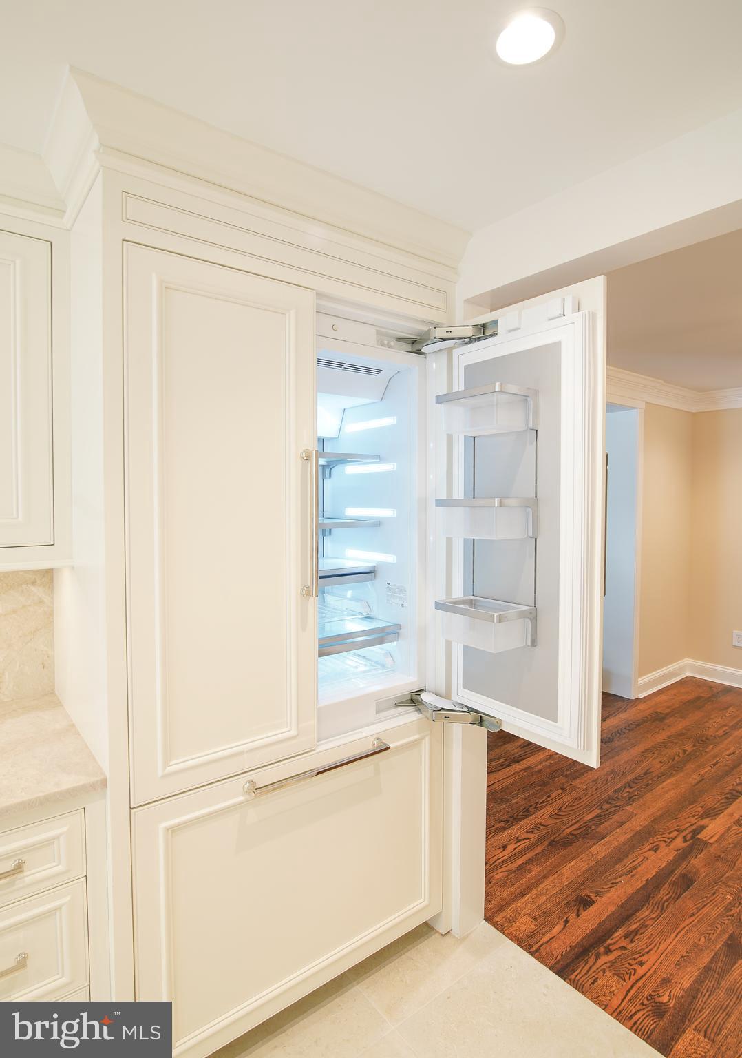 LAKEVALE ESTATES - Residential