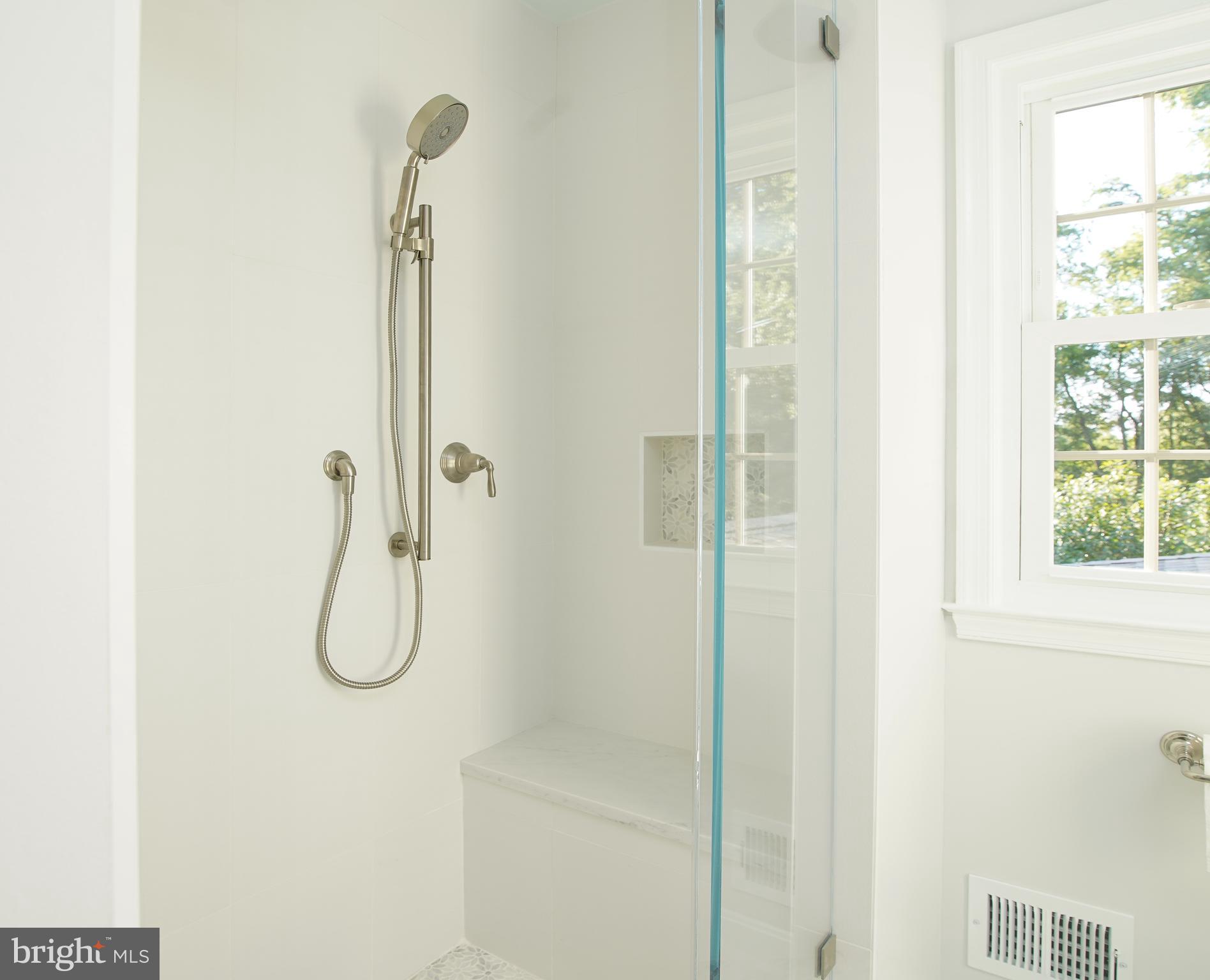 LAKEVALE ESTATES - Residential