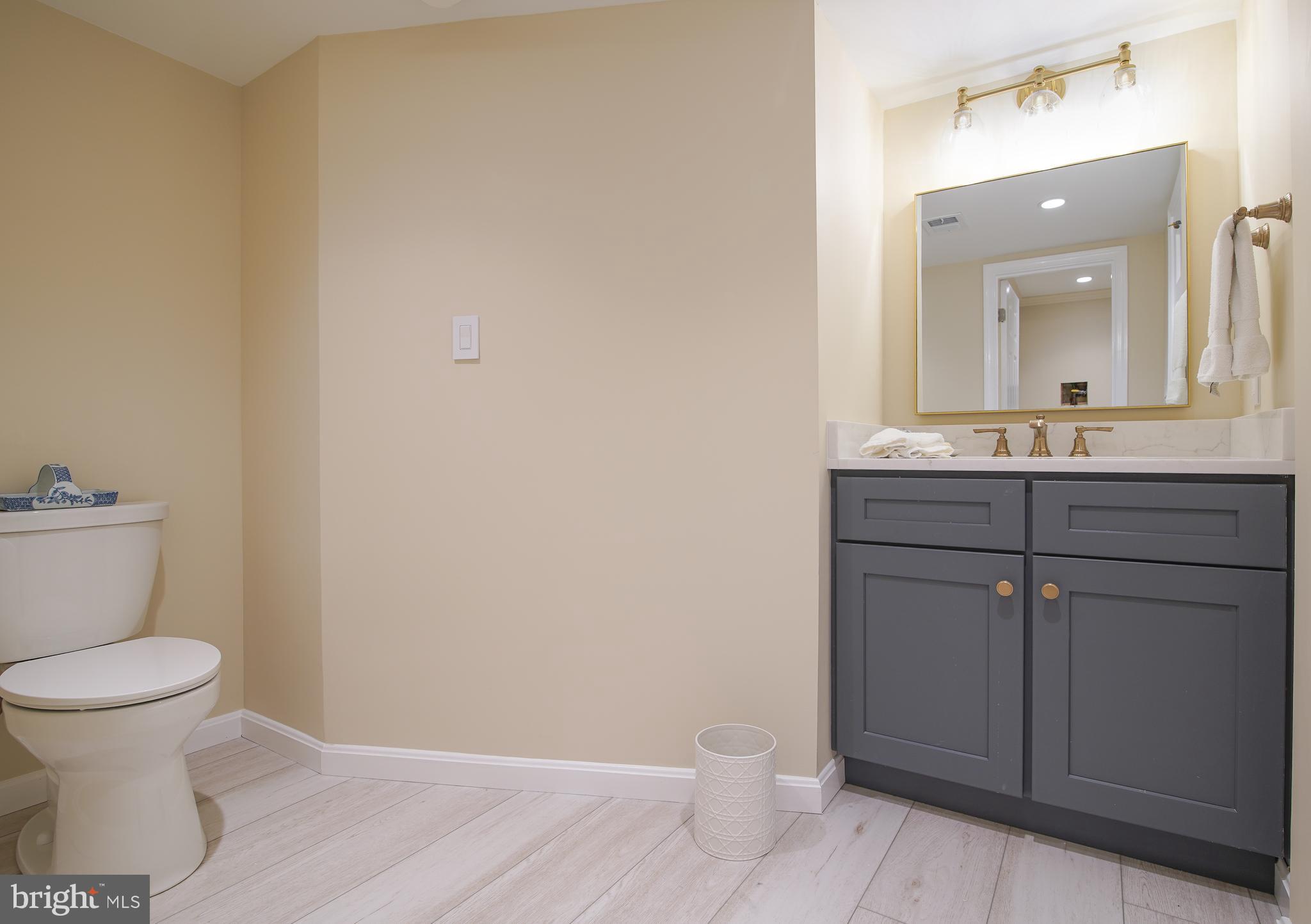 LAKEVALE ESTATES - Residential