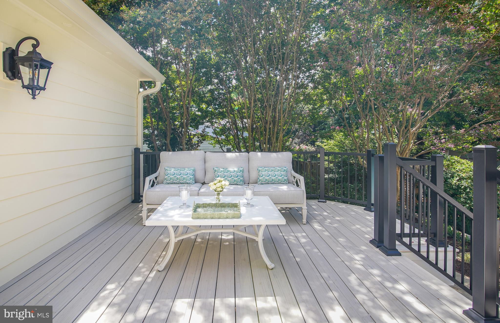 LAKEVALE ESTATES - Residential