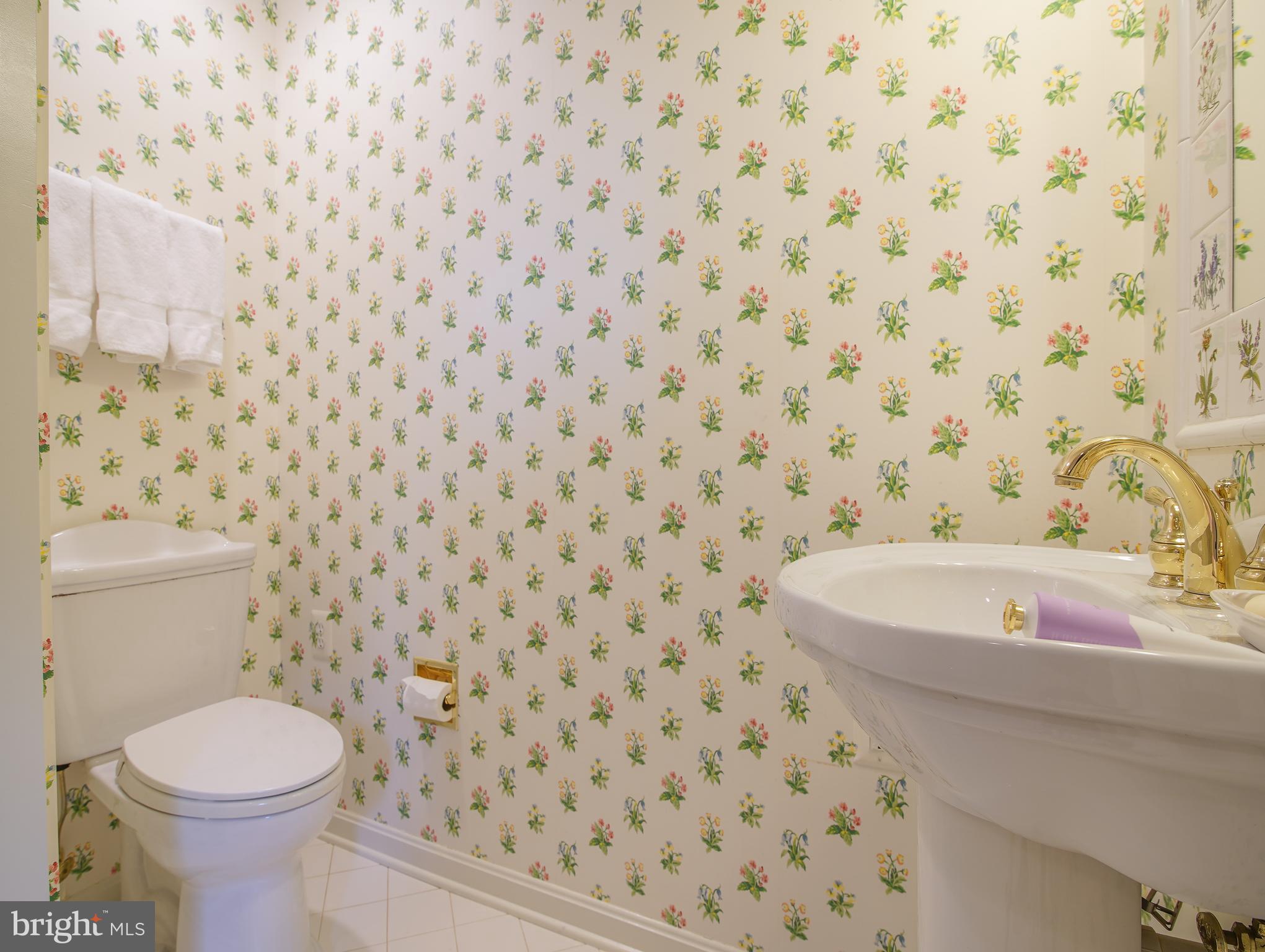 LAKEVALE ESTATES - Residential