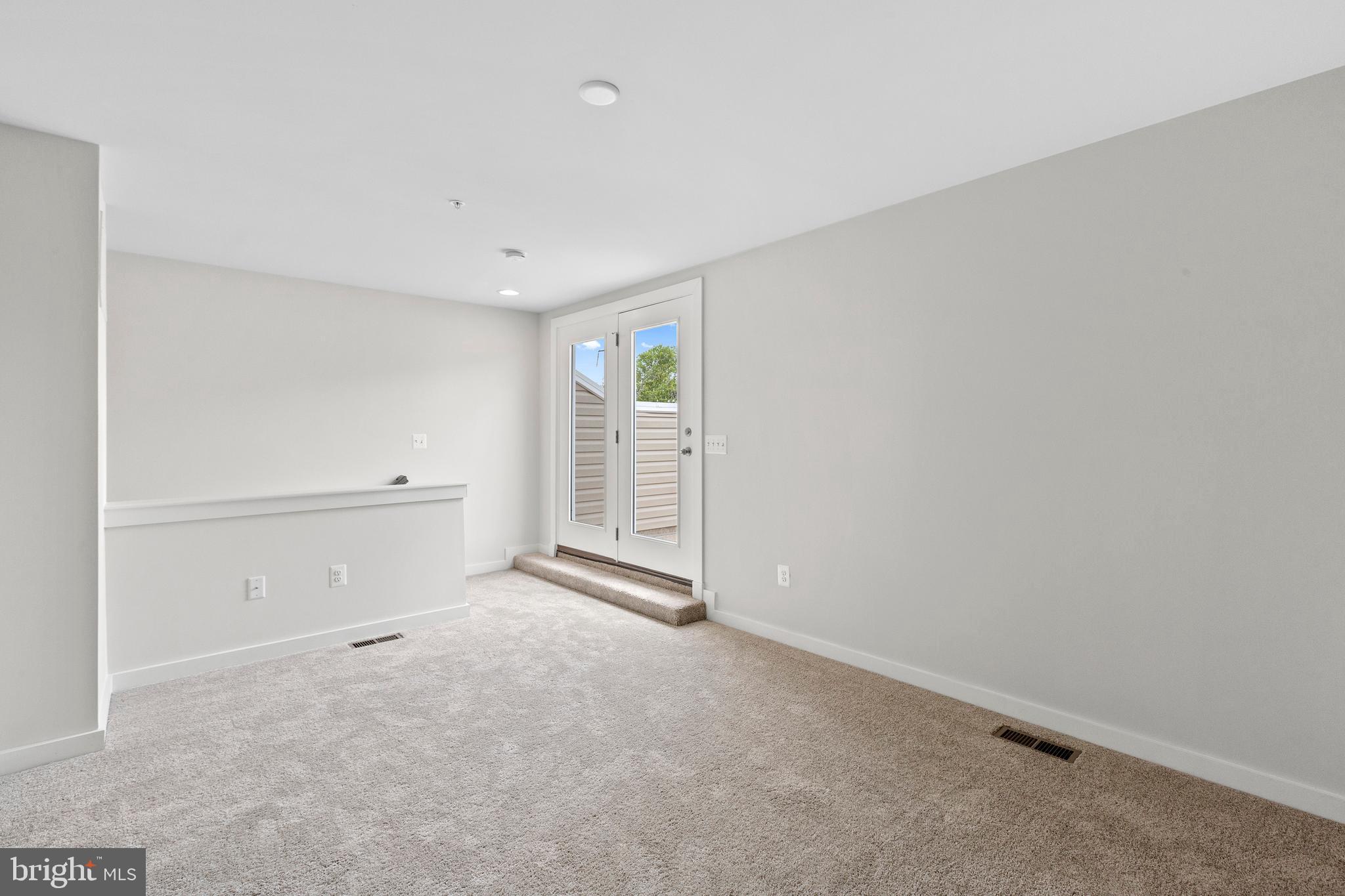 ODENTON STATION - Residential