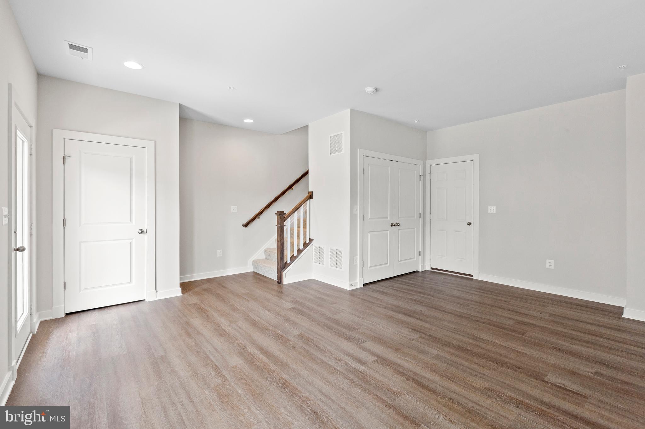 ODENTON STATION - Residential