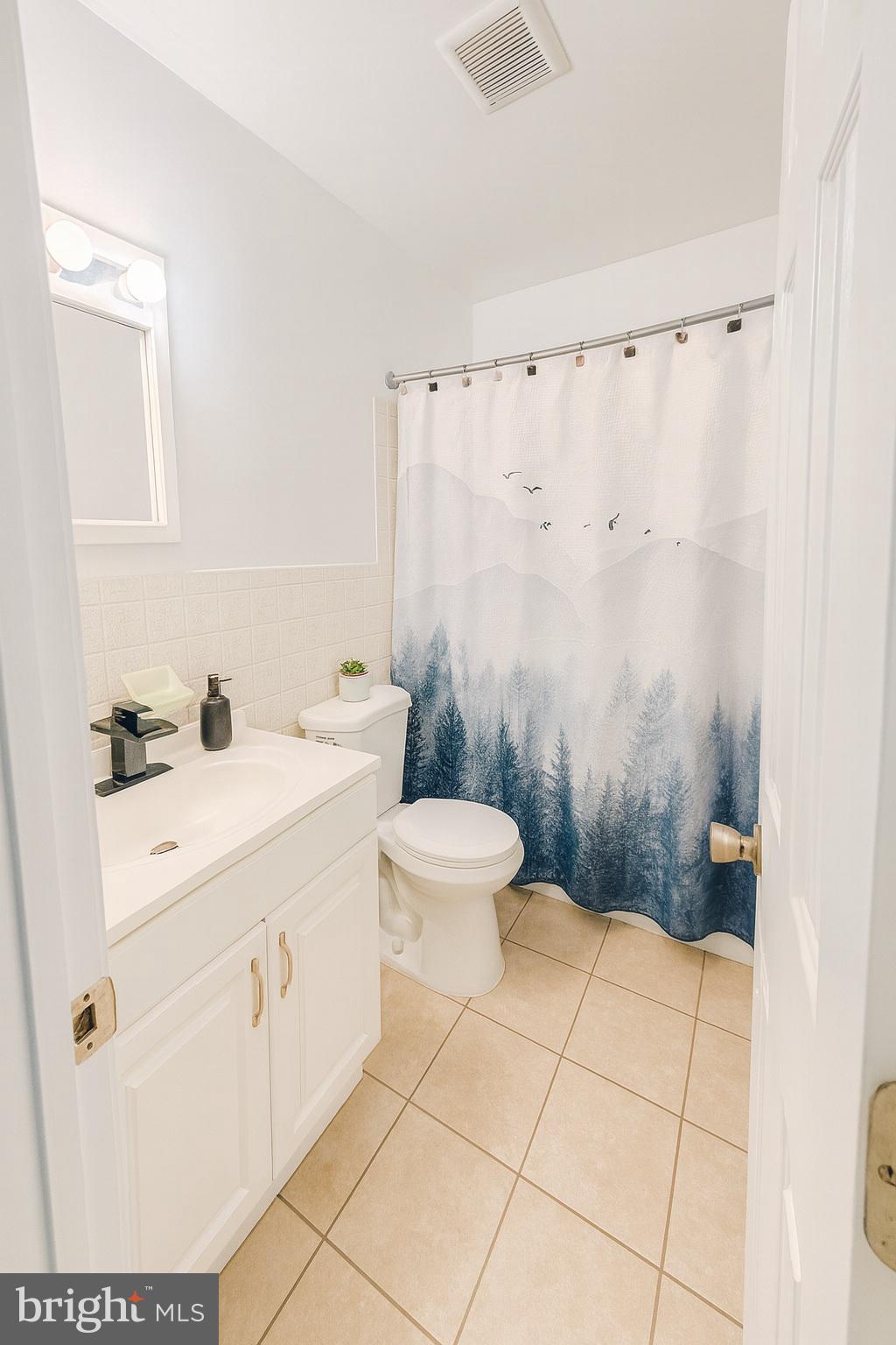 HUNTERS MILL ESTATES - Residential