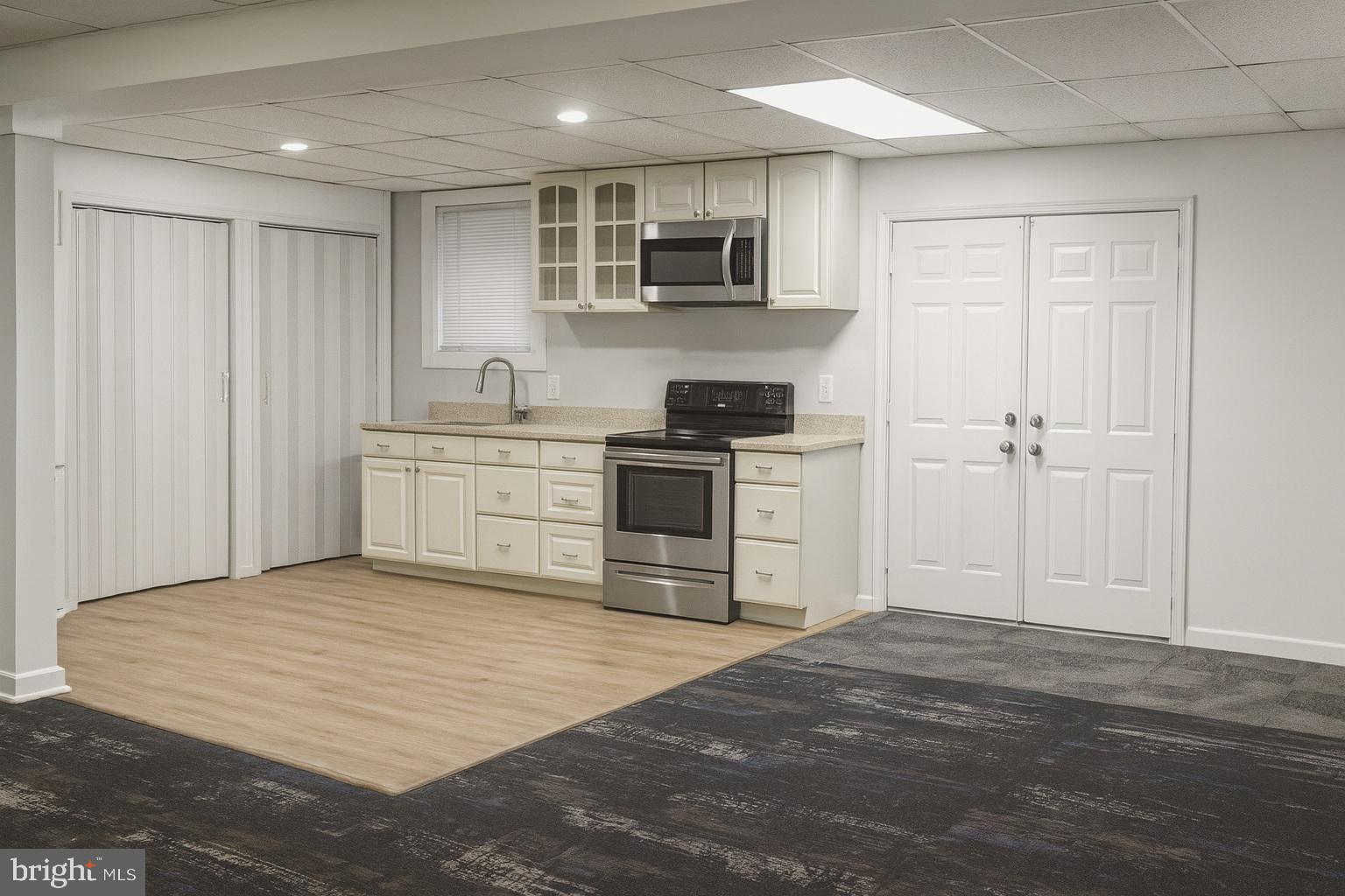 HUNTERS MILL ESTATES - Residential