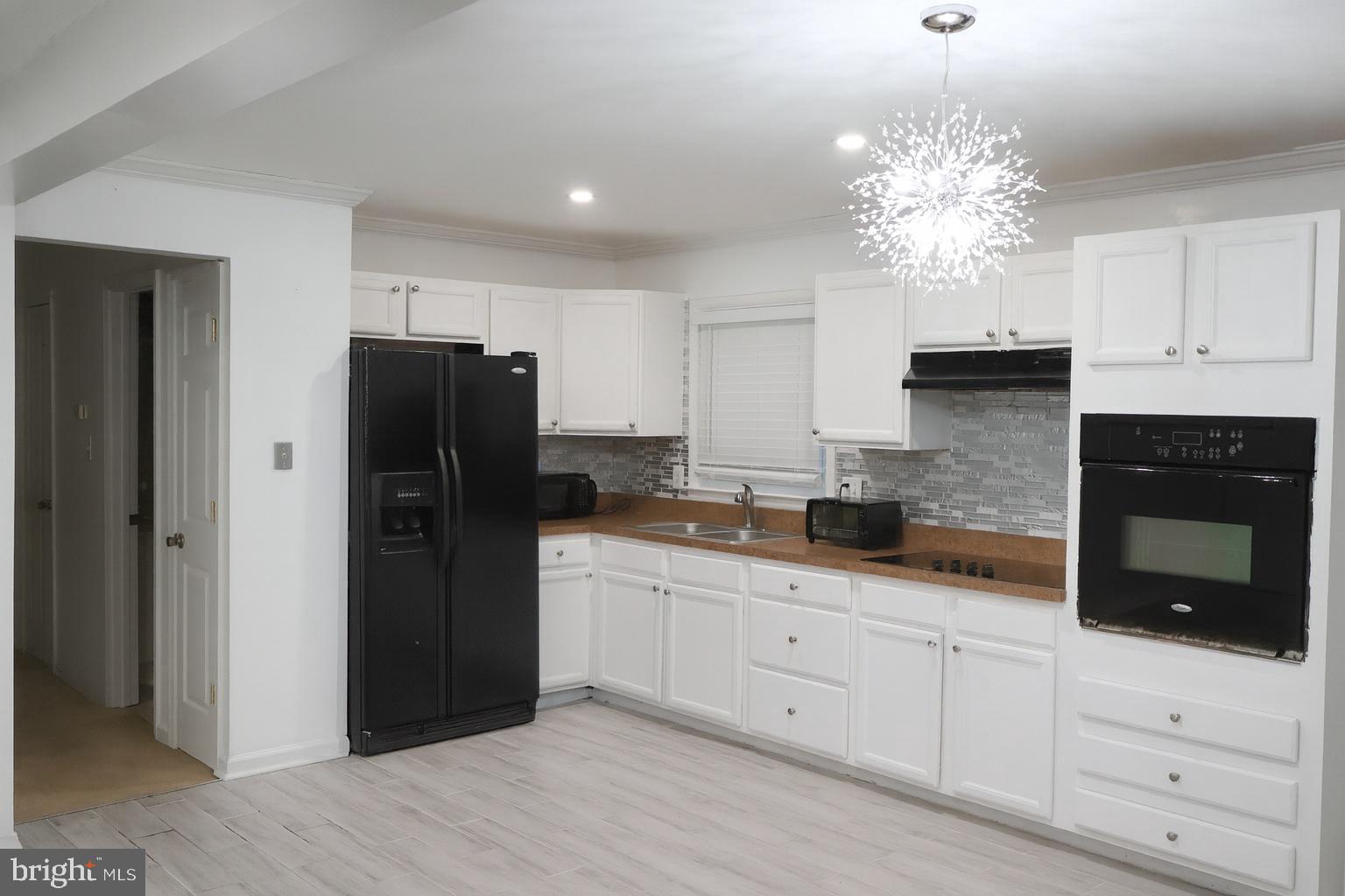 HUNTERS MILL ESTATES - Residential