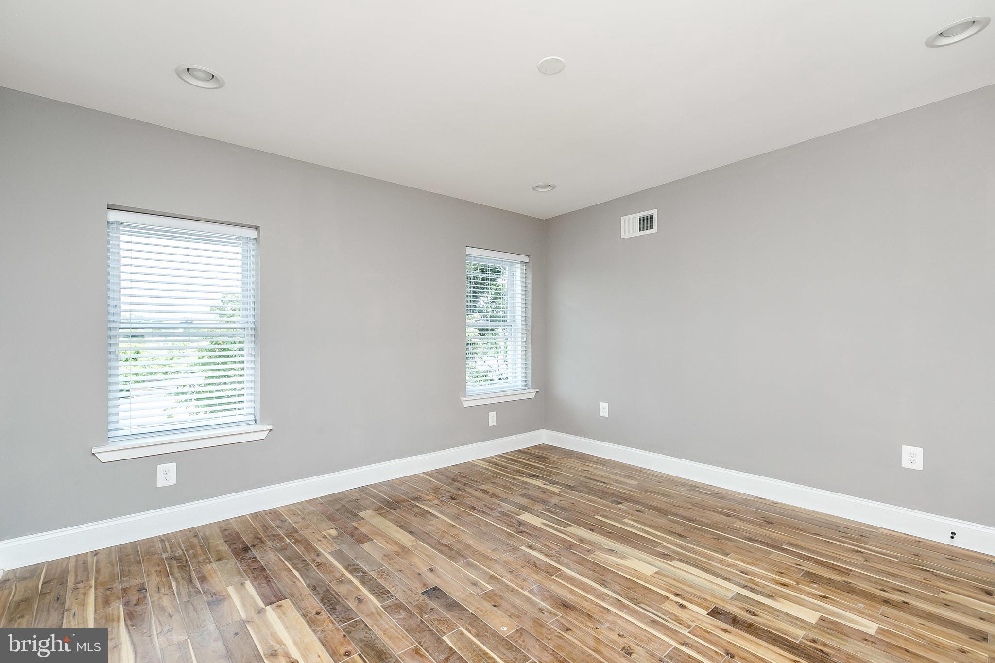 CARROLL-SOUTH HILTON - Residential Lease