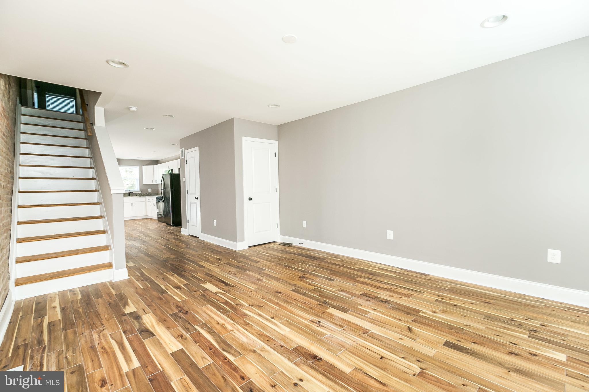 CARROLL-SOUTH HILTON - Residential Lease