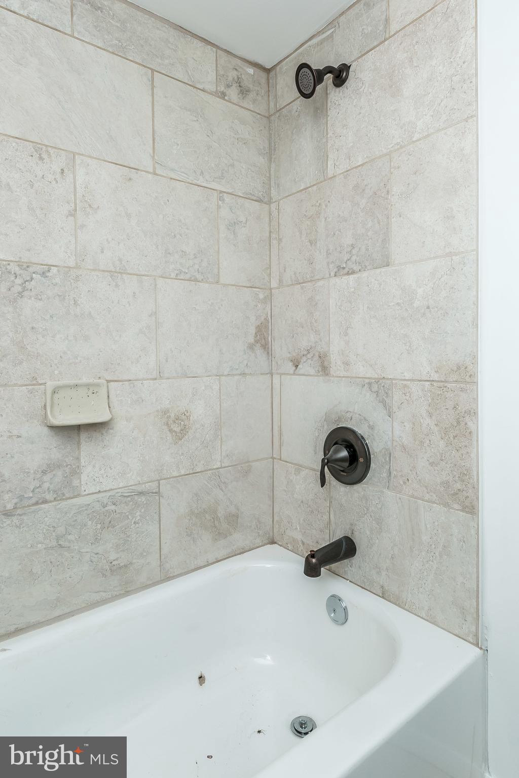 CARROLL-SOUTH HILTON - Residential Lease