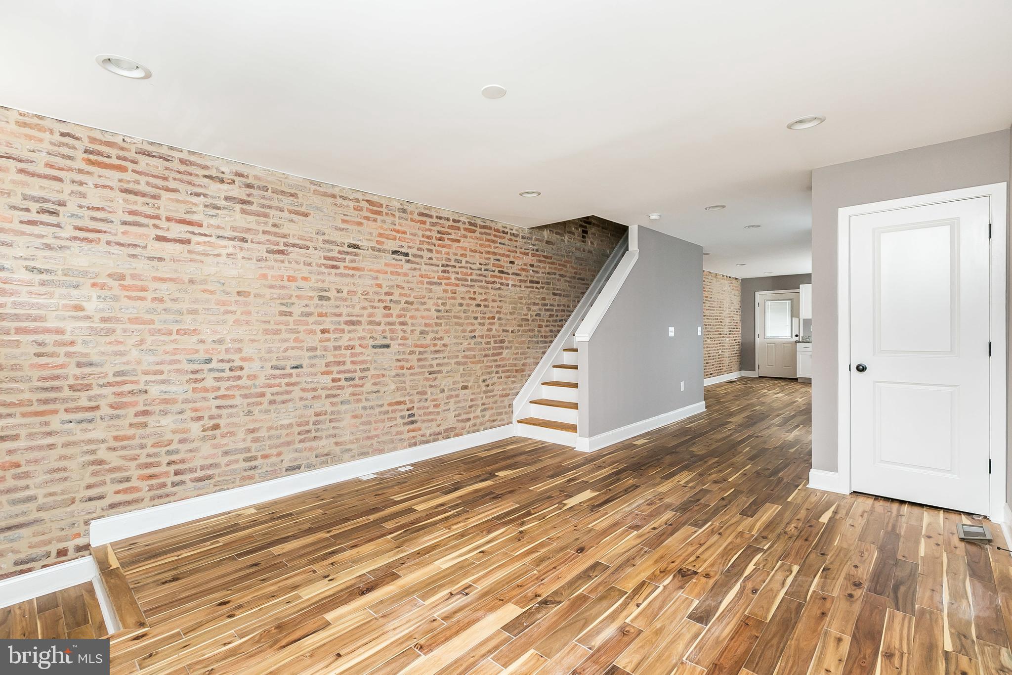 CARROLL-SOUTH HILTON - Residential Lease