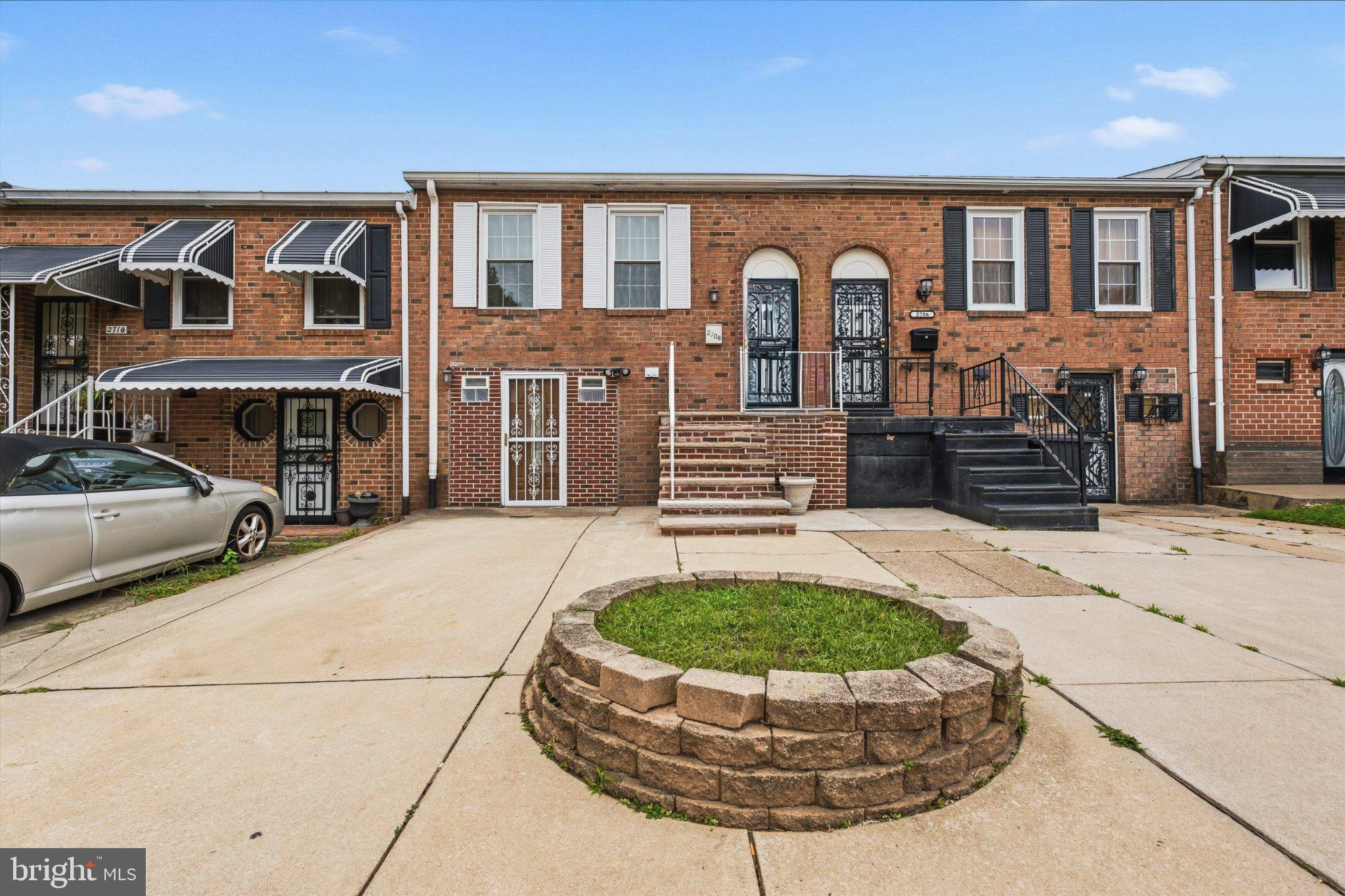 2708 S 76TH STREET