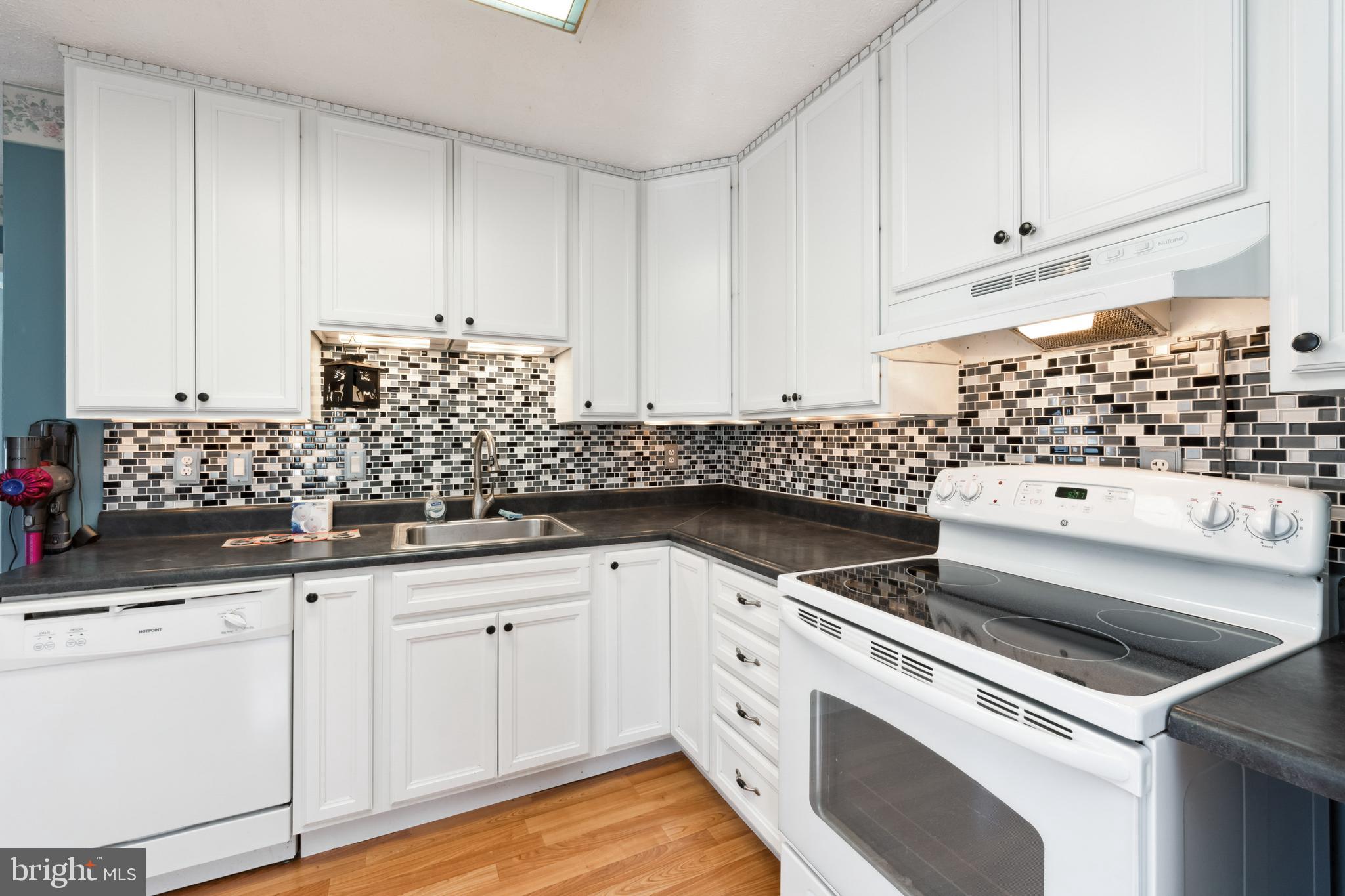 EAST RIVERDALE - Residential