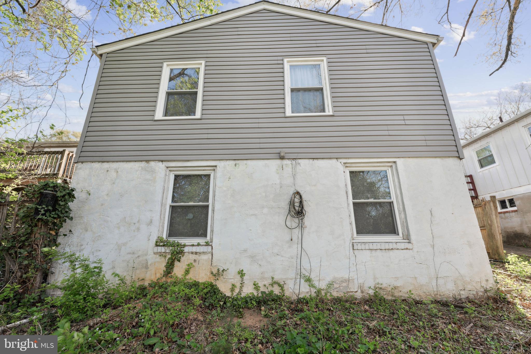 EAST RIVERDALE - Residential