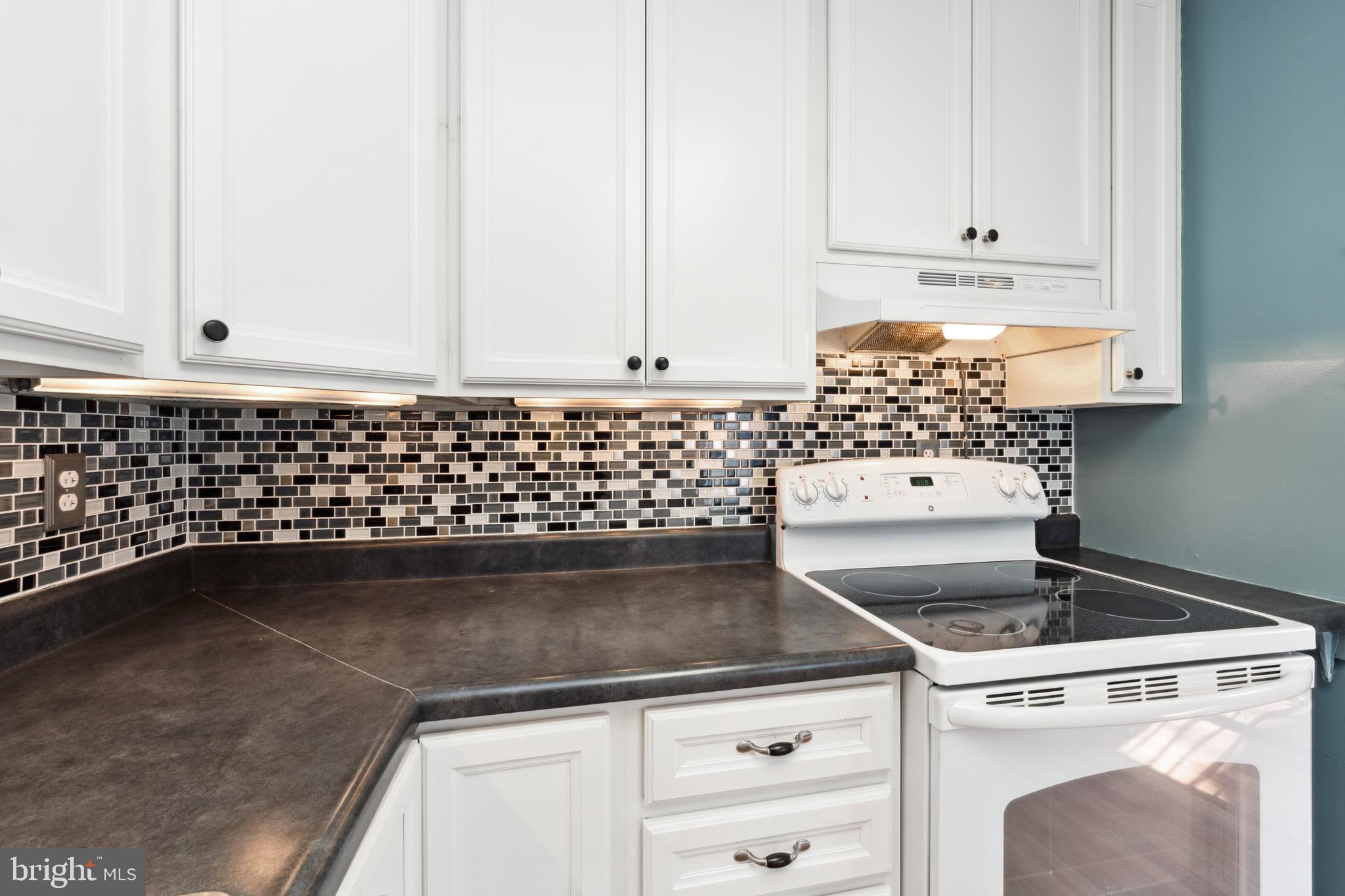 EAST RIVERDALE - Residential