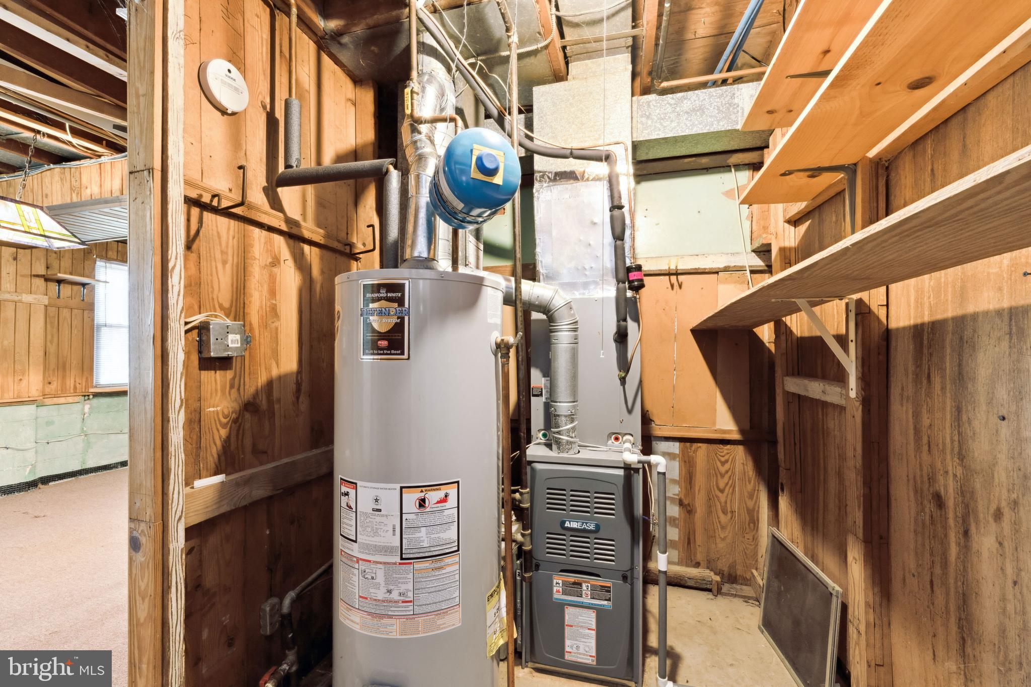 EAST RIVERDALE - Residential