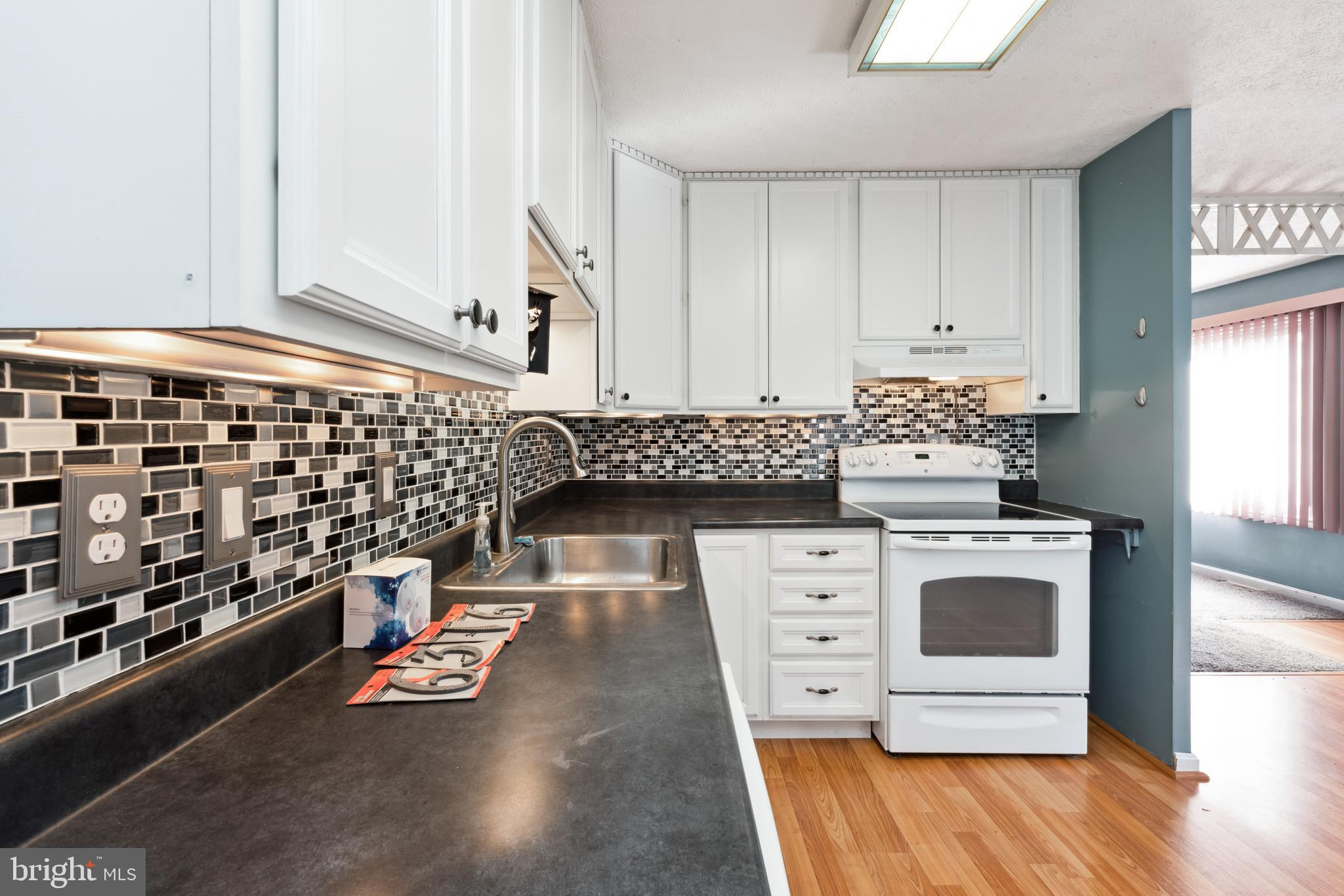 EAST RIVERDALE - Residential