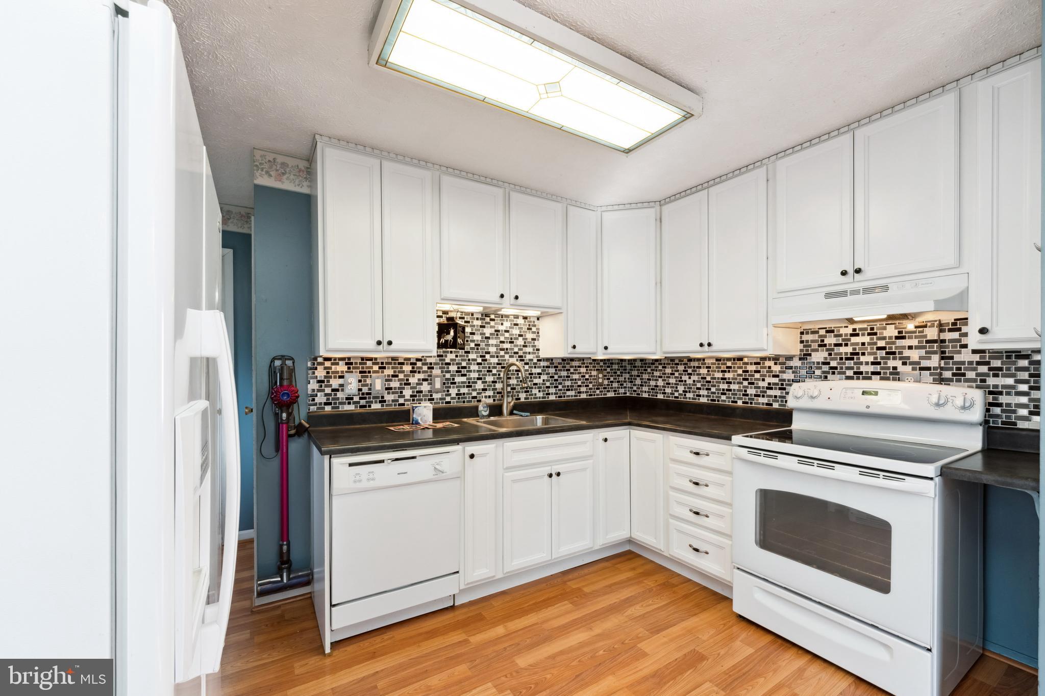 EAST RIVERDALE - Residential