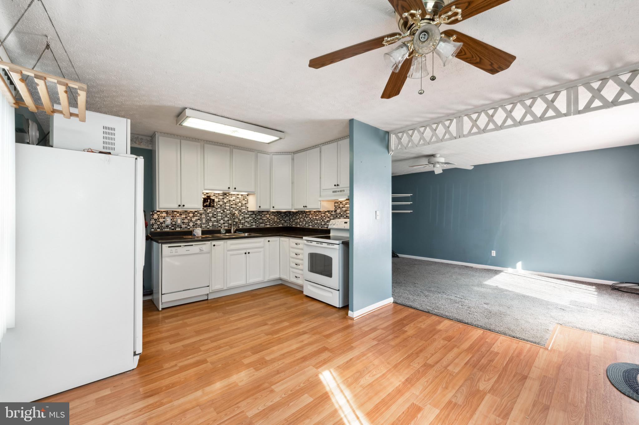 EAST RIVERDALE - Residential