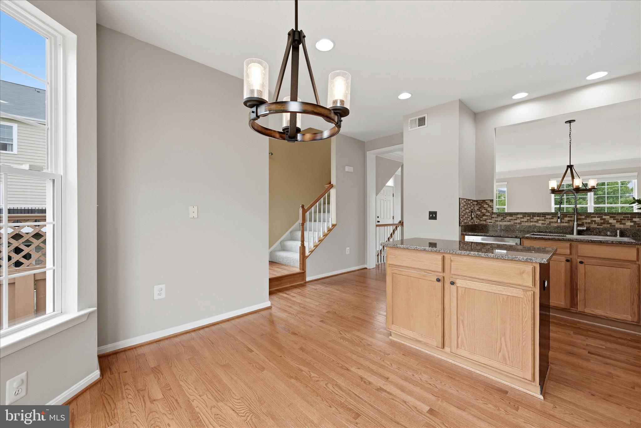509 EDMONTON TERRACE NE