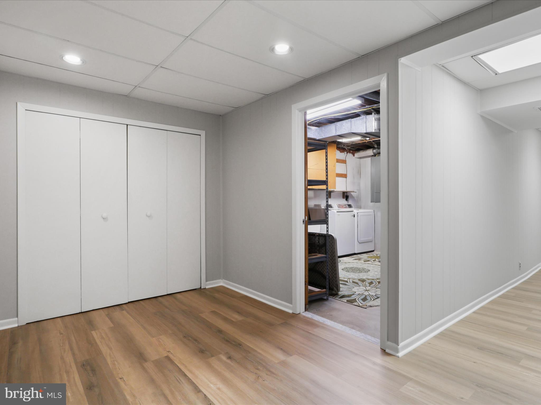 MANTUA HILLS - Residential