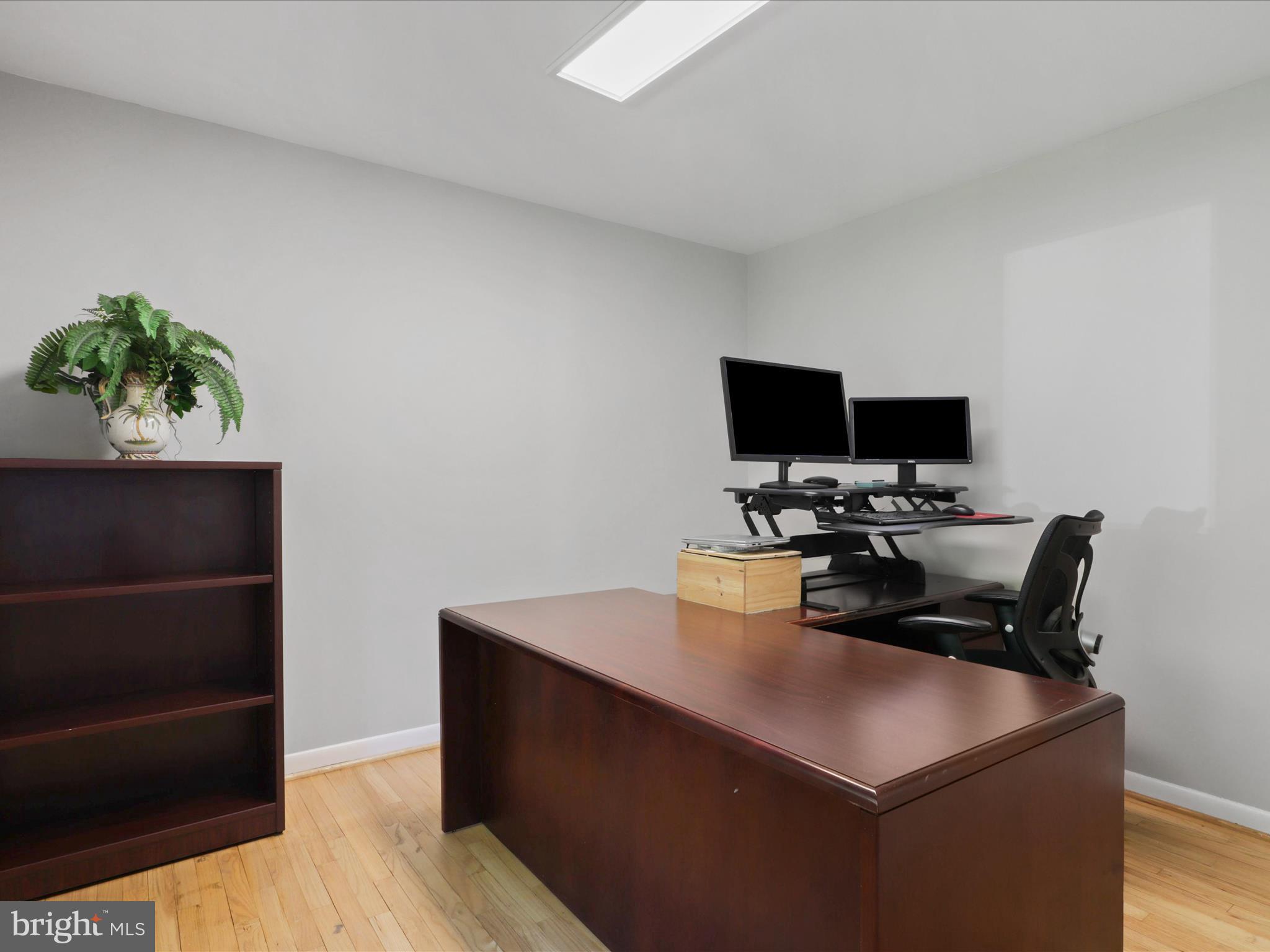 MANTUA HILLS - Residential