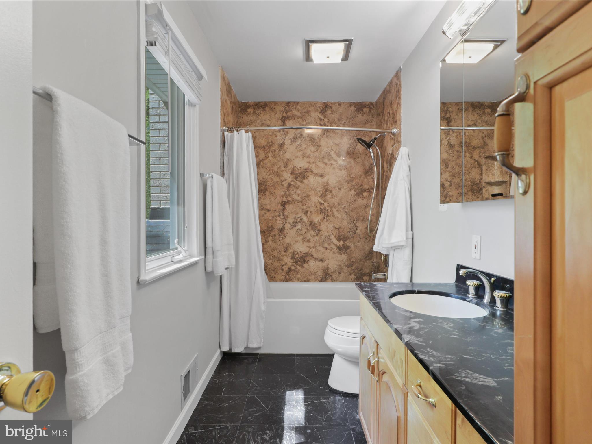 MANTUA HILLS - Residential