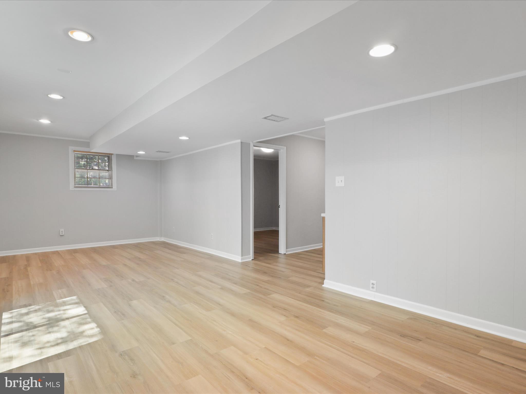 MANTUA HILLS - Residential